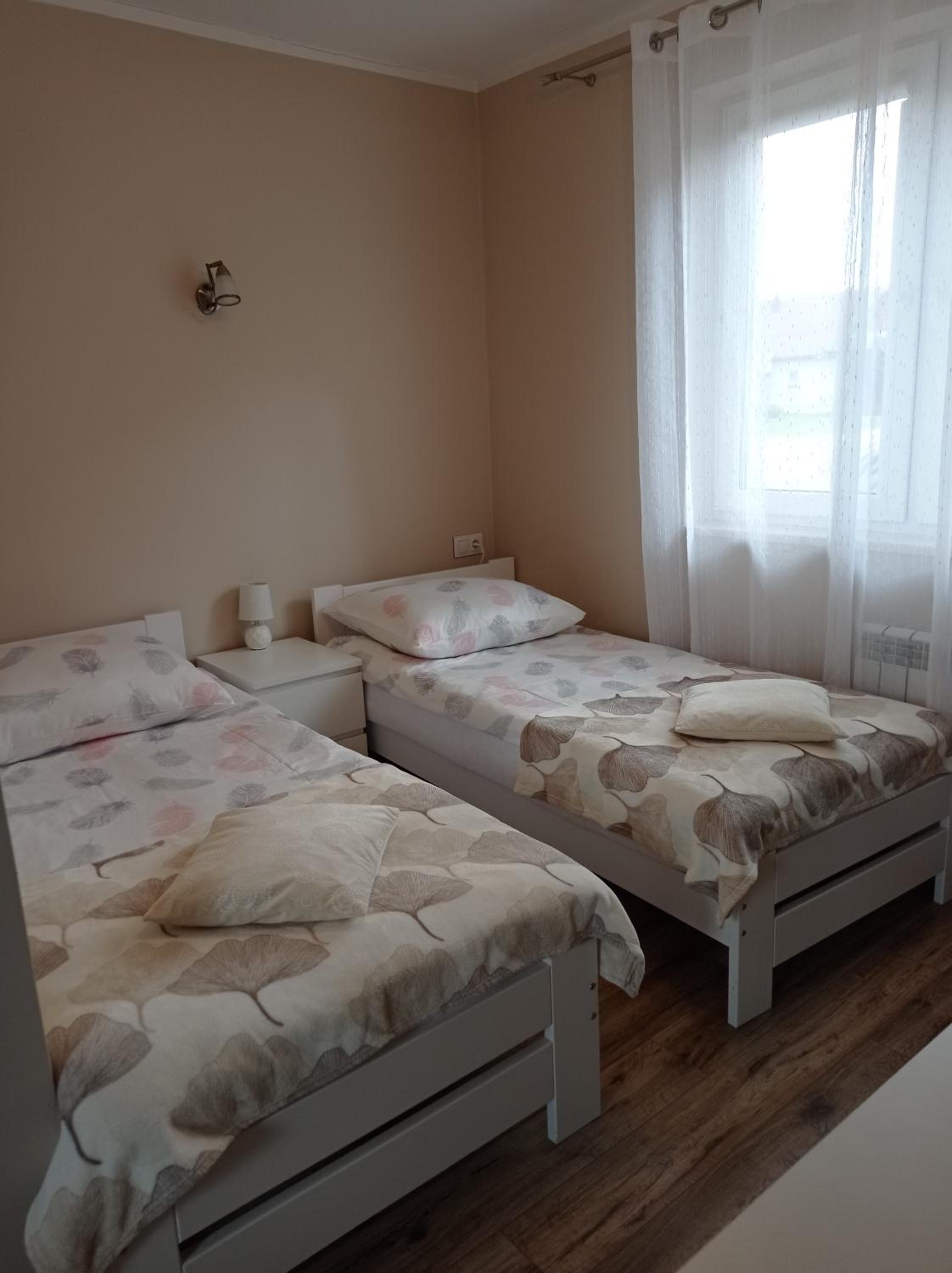 Double Room - Photo 6