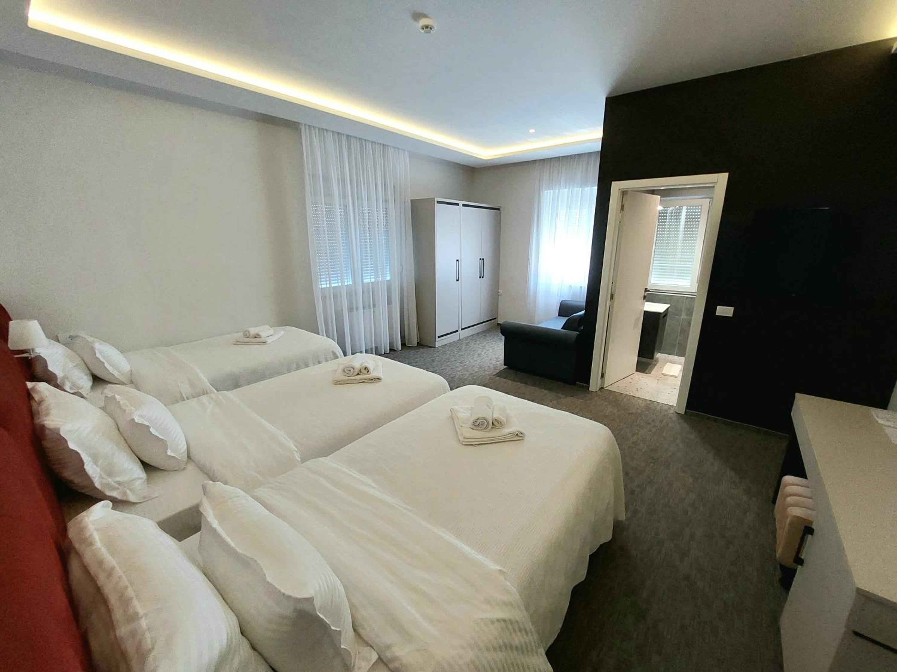 Deluxe Quadruple Room photo 2