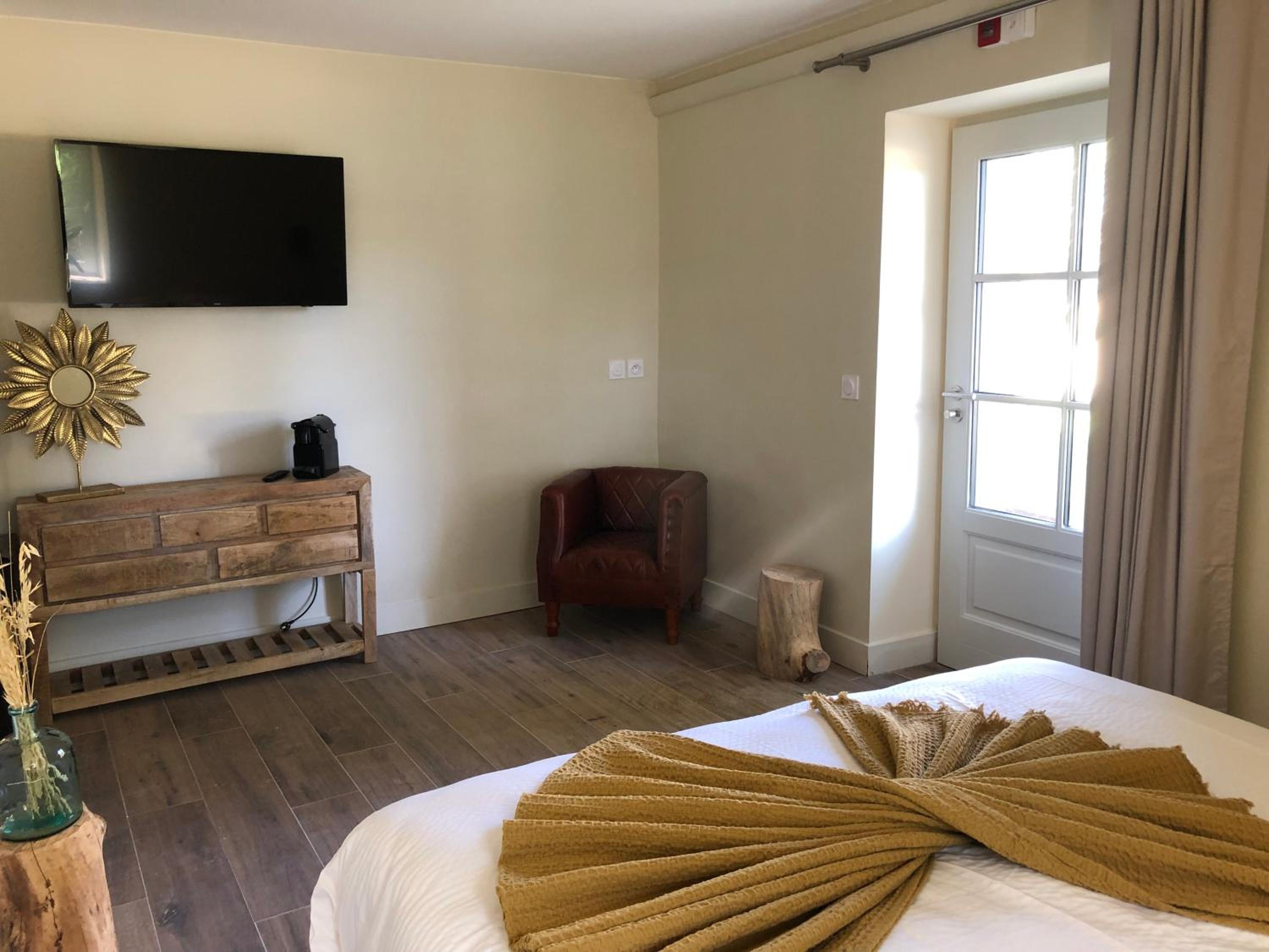 Double Room - Disability Access photo 2