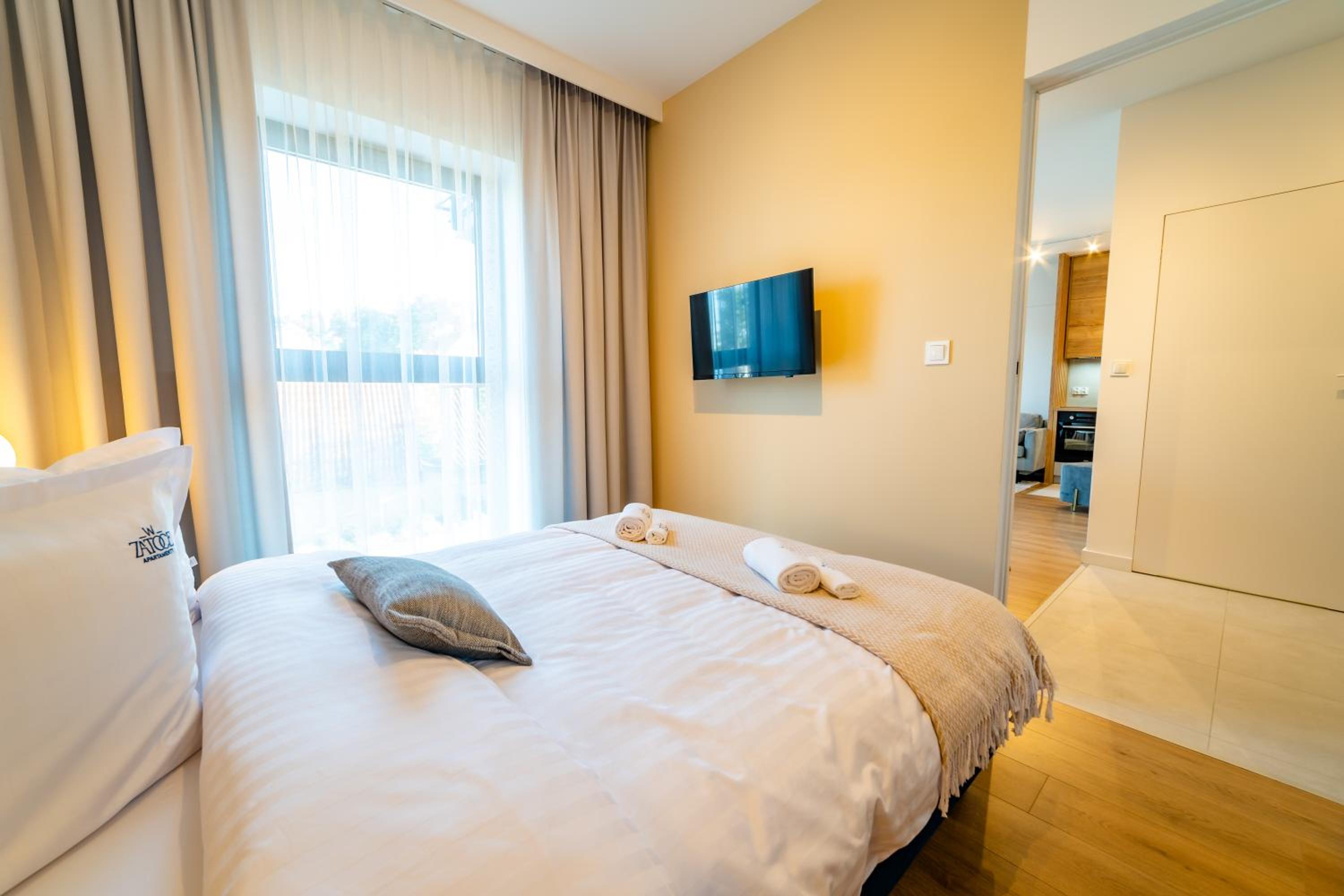 Apartment with Lake View photo 1