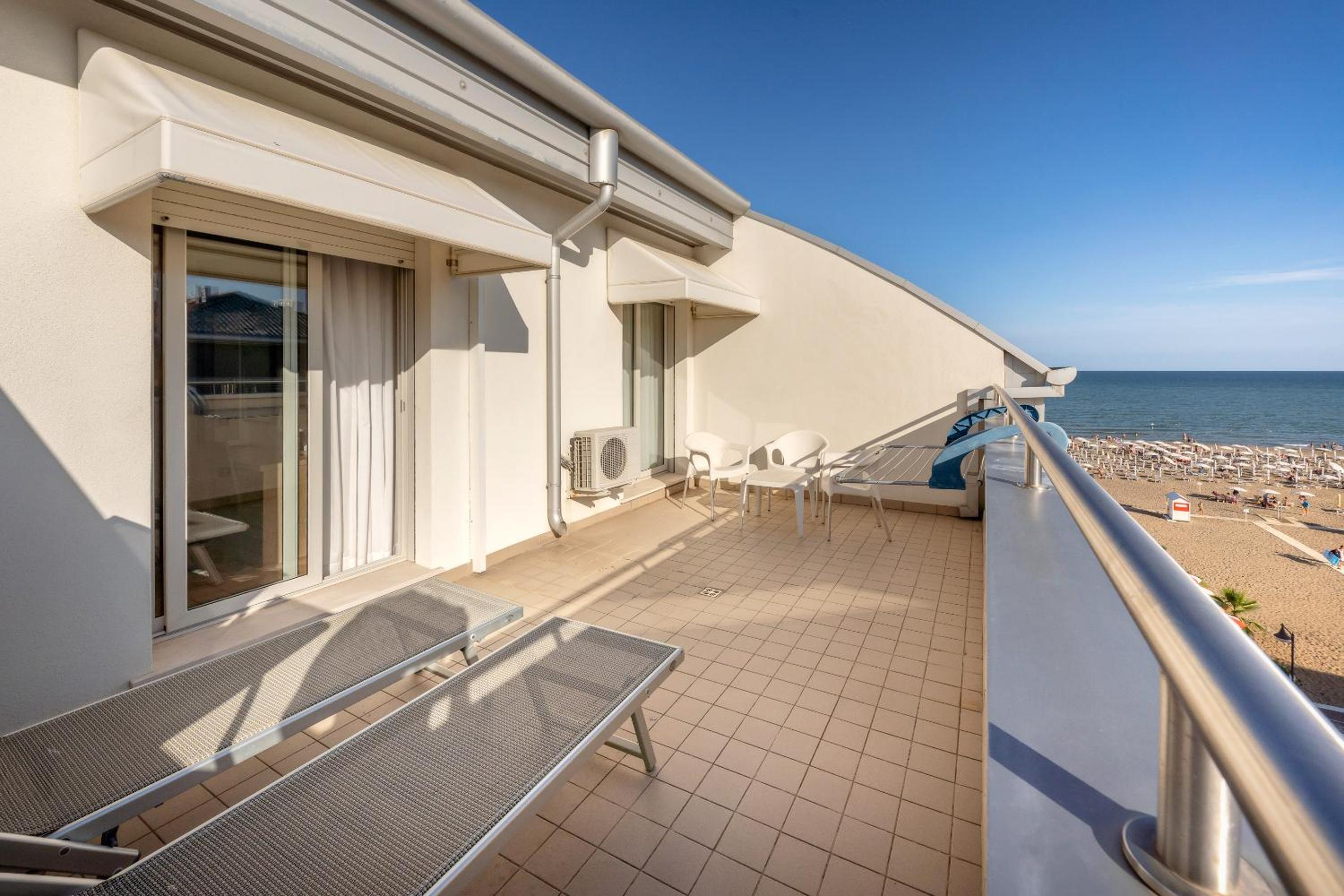 Triple Room with Terrace - Photo 5