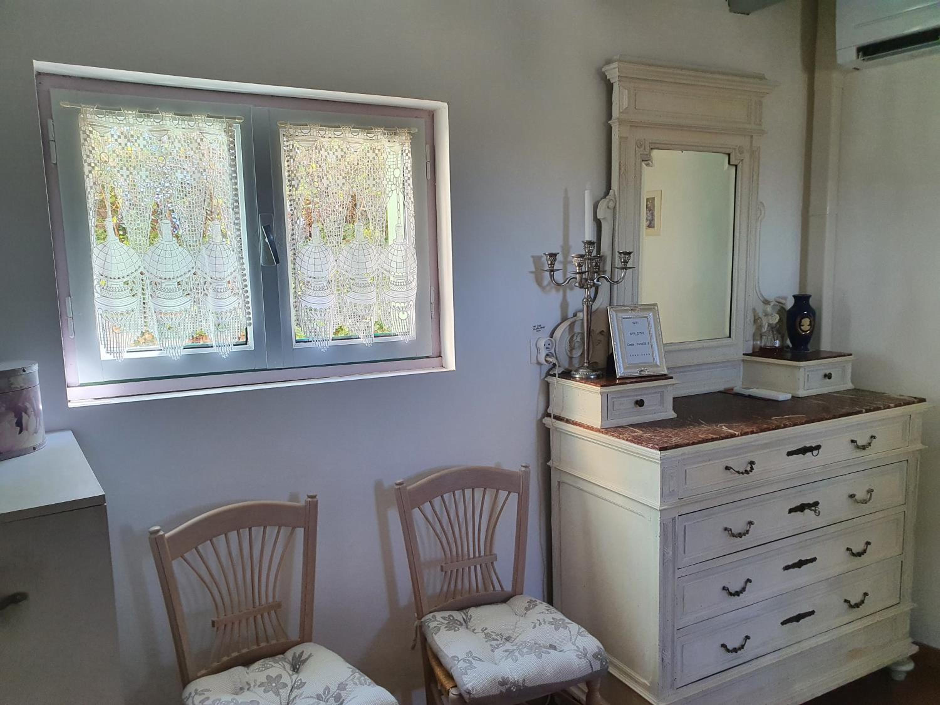 Double Room with Private Bathroom photo 2