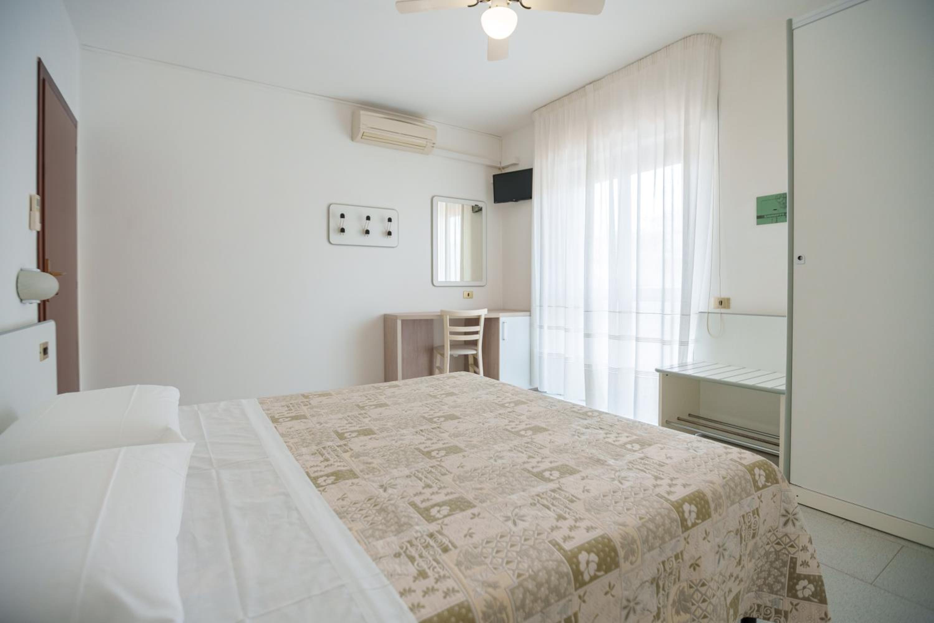 Standard Apartment photo 2