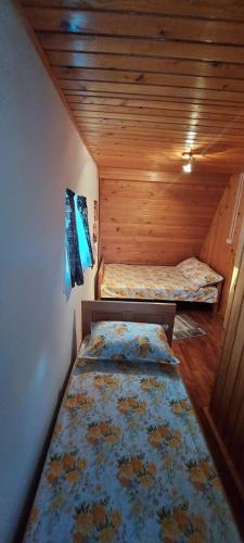 Three-Bedroom House - Photo 11