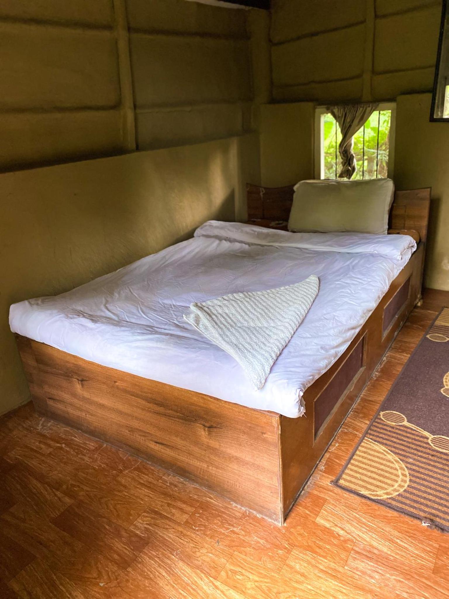 Single Room with Bathroom photo 3