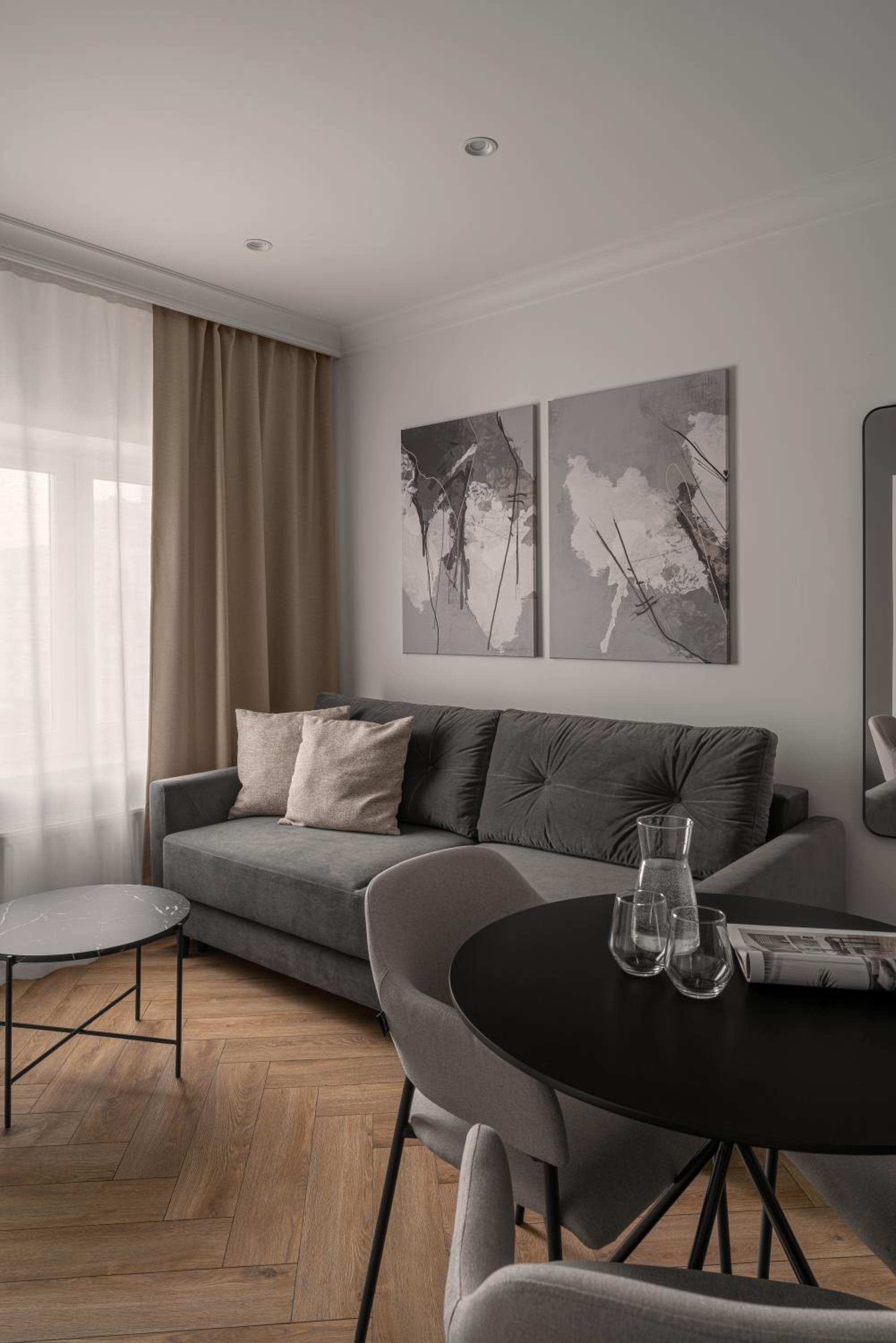 One-Bedroom Apartment