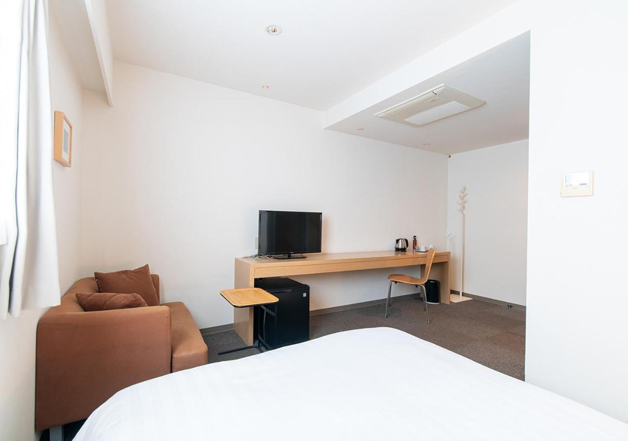 Double Room - Non-Smoking  photo 2