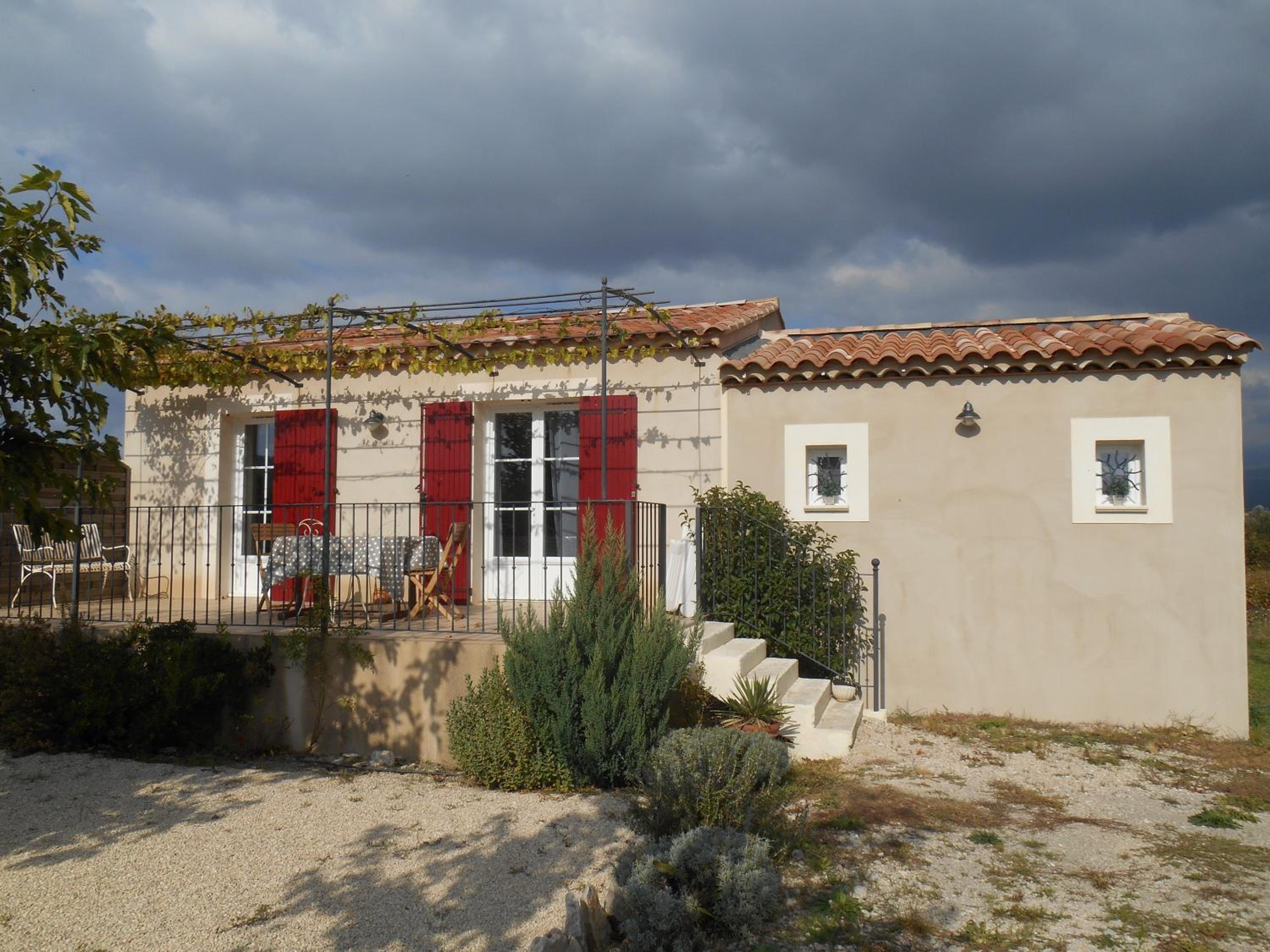 One-Bedroom House photo 2