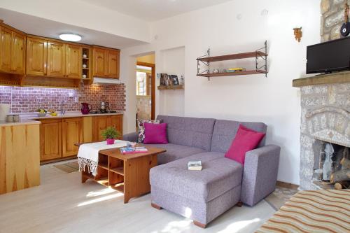 Apartment photo 2