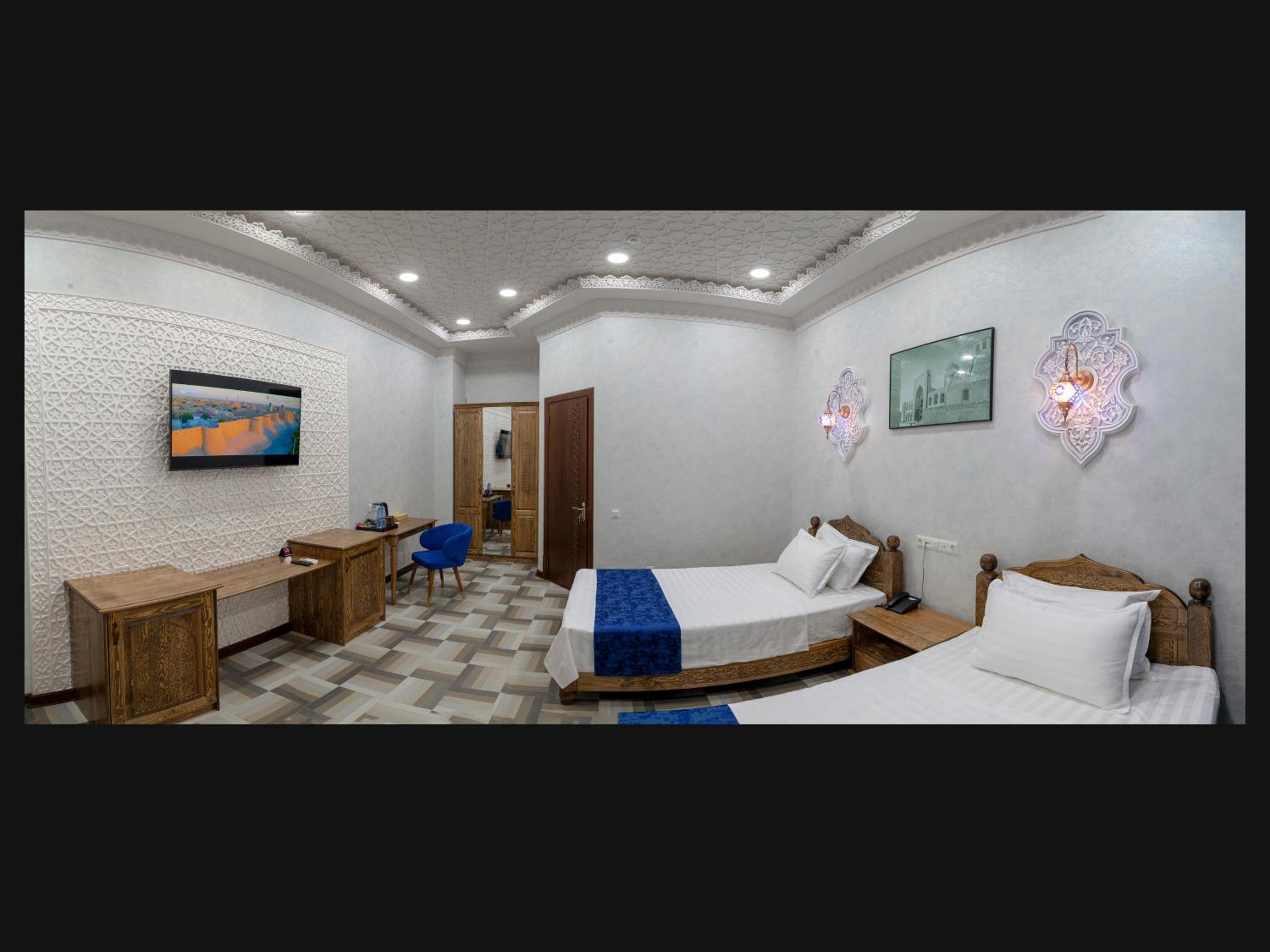 Twin Room with Private Bathroom photo 1