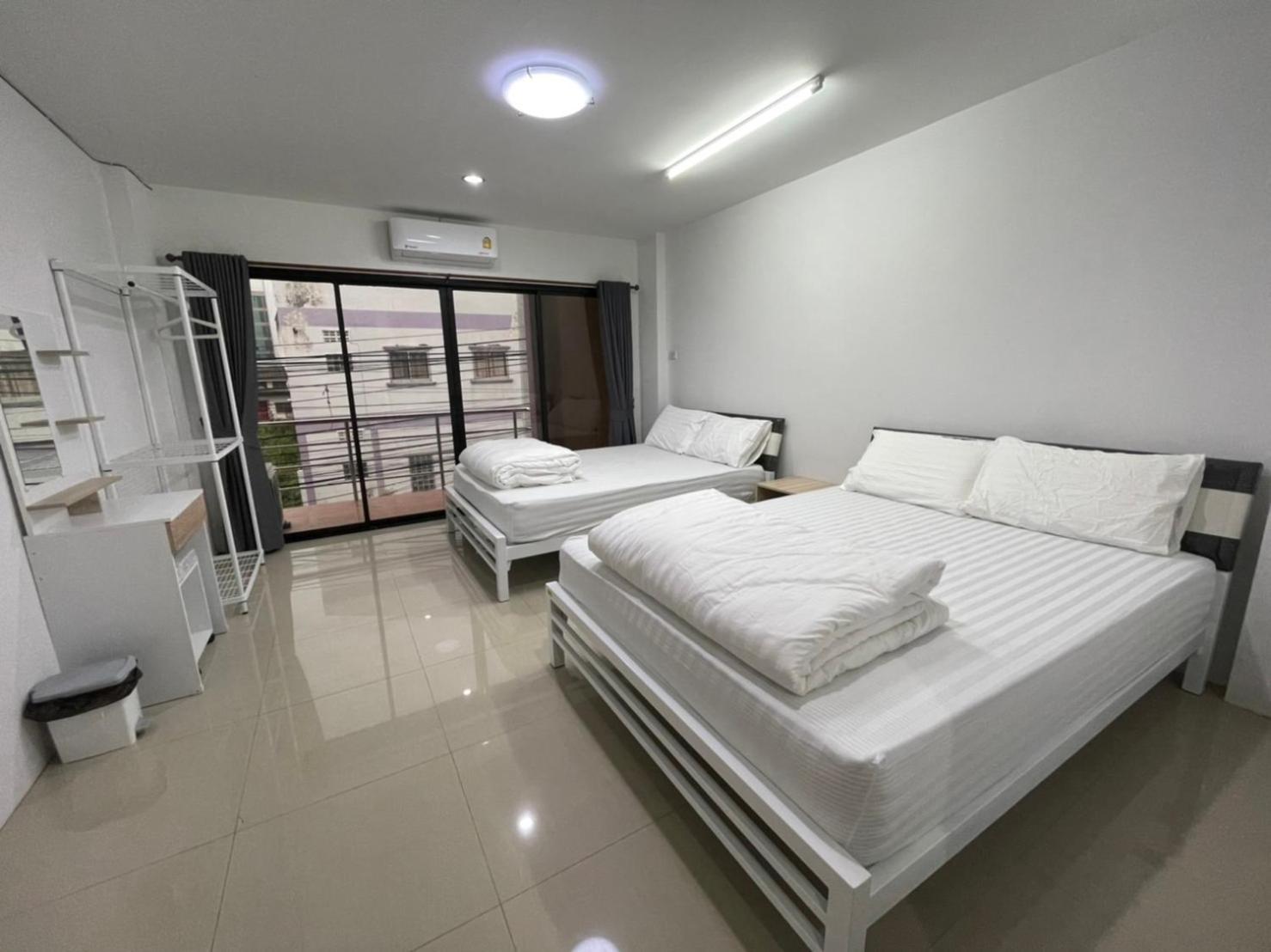 Apartment - Photo 5