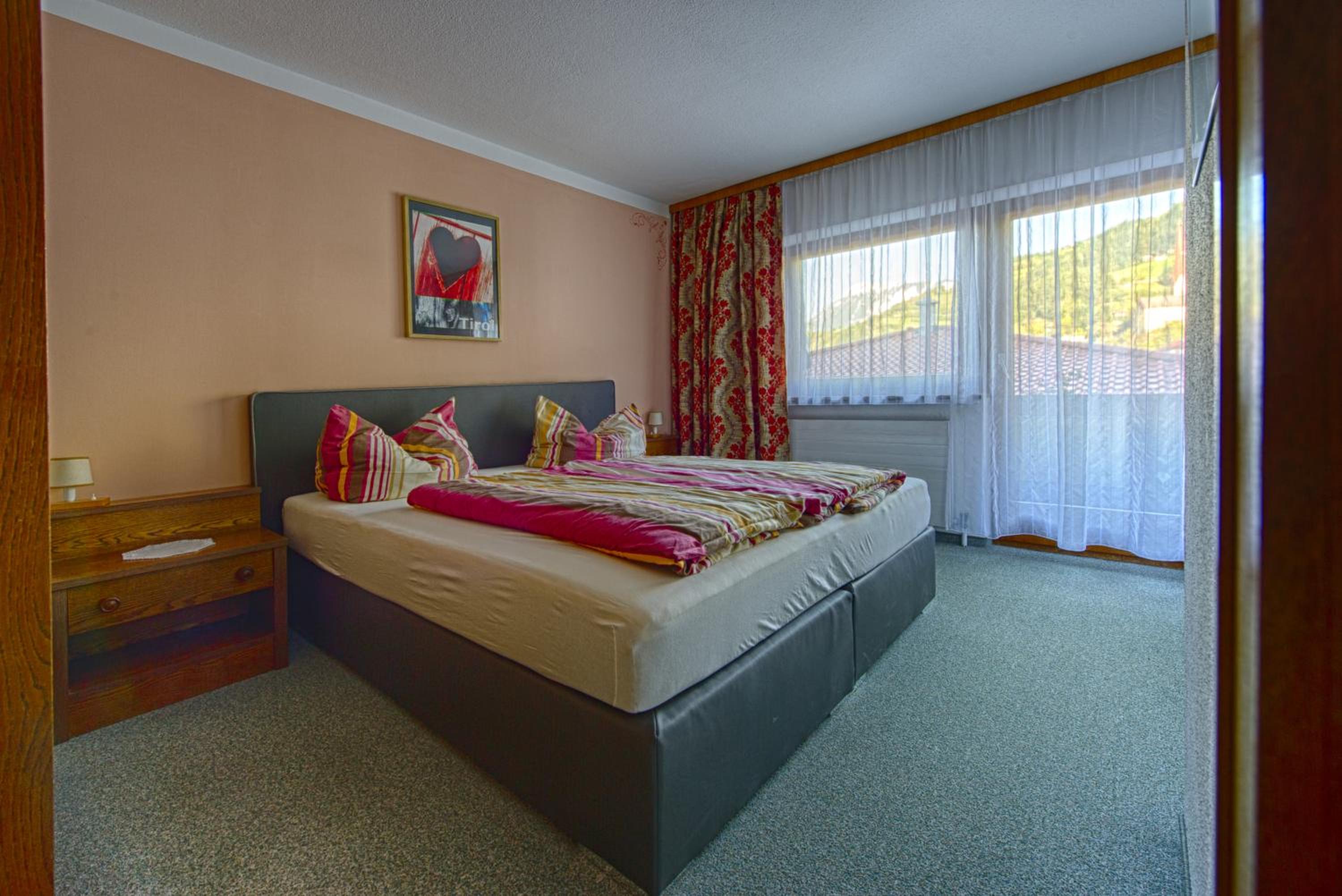 One-Bedroom Apartment with Balcony photo 1