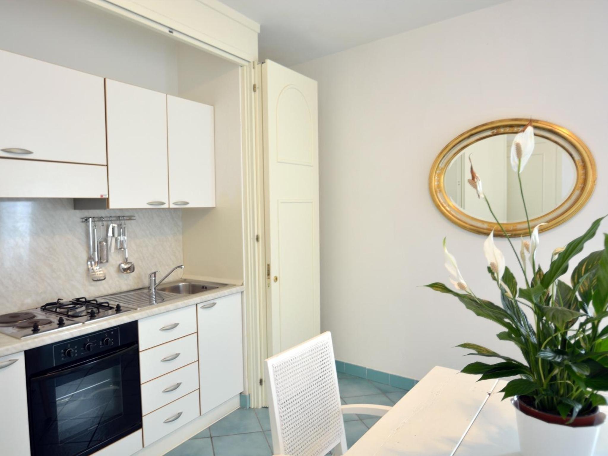 One-Bedroom Apartment photo 3