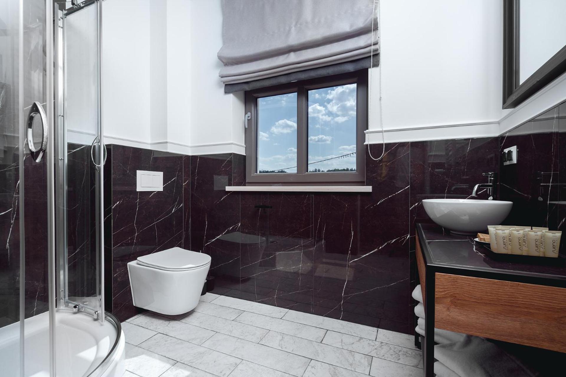 One-Bedroom Apartment - Photo 6