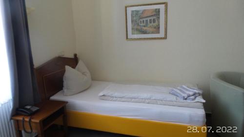 Single Room photo 2