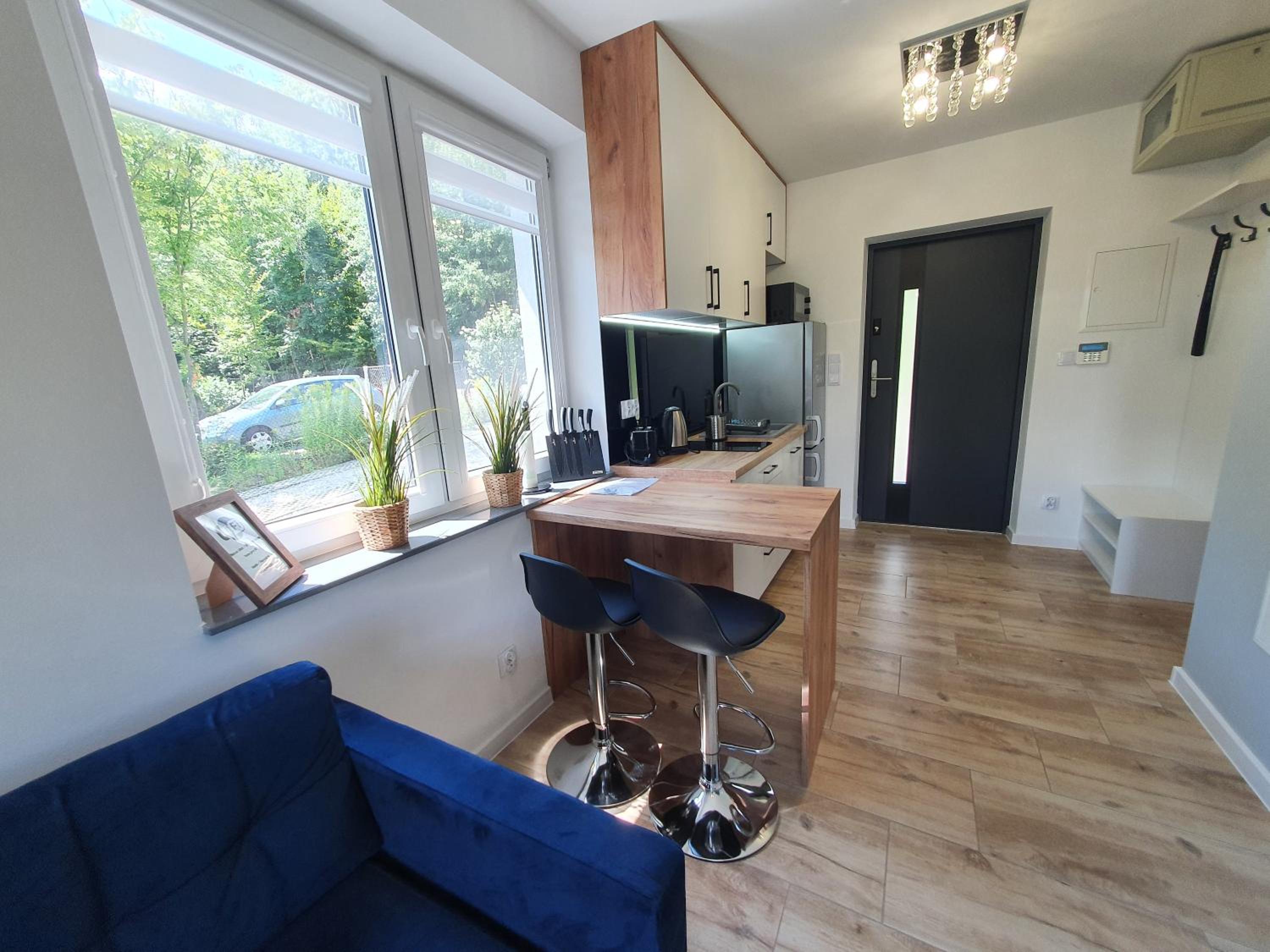 Two-Bedroom House - Photo 23