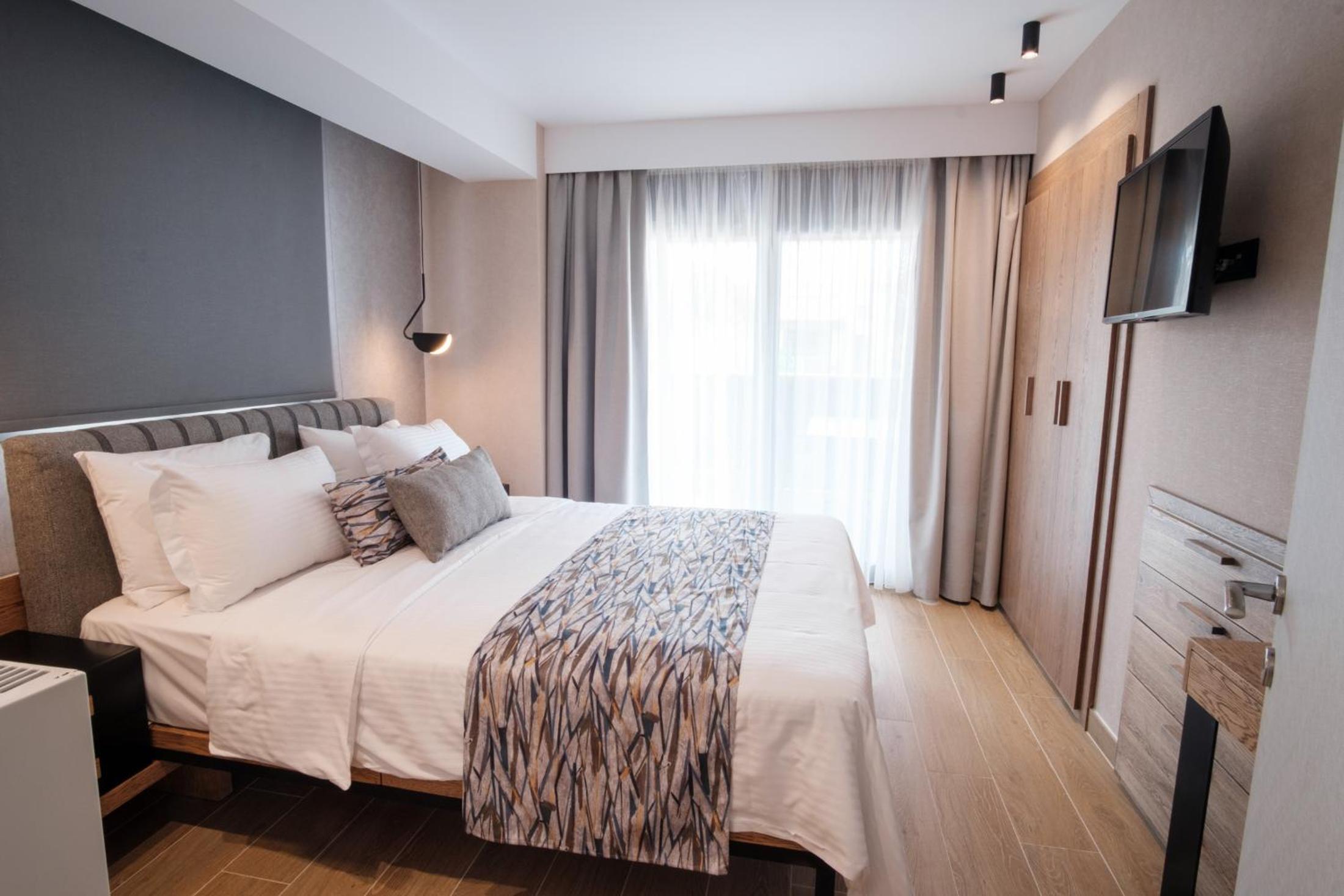 Two-Bedroom Villa - Photo 2