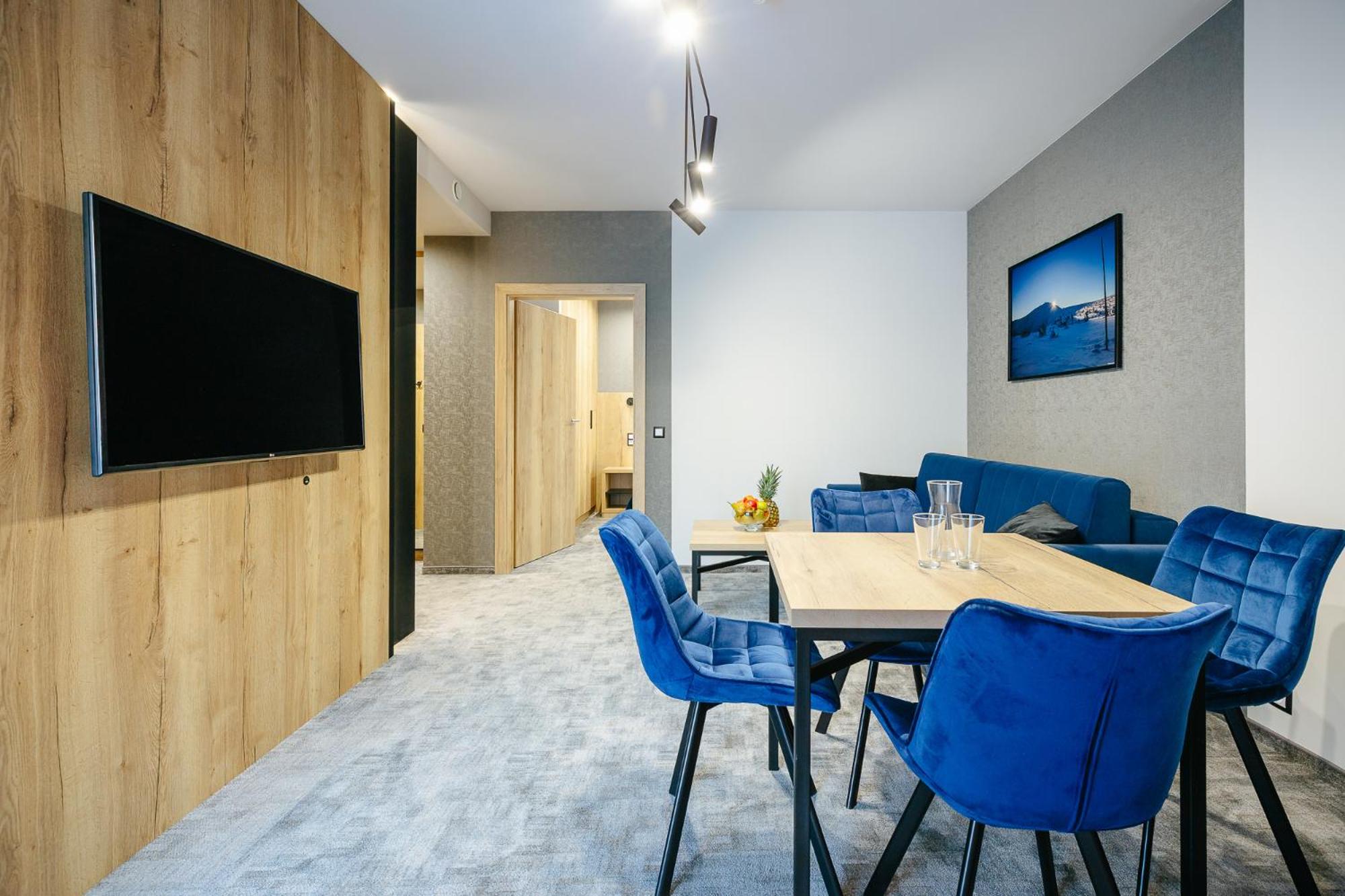 One-Bedroom Apartment - Photo 10