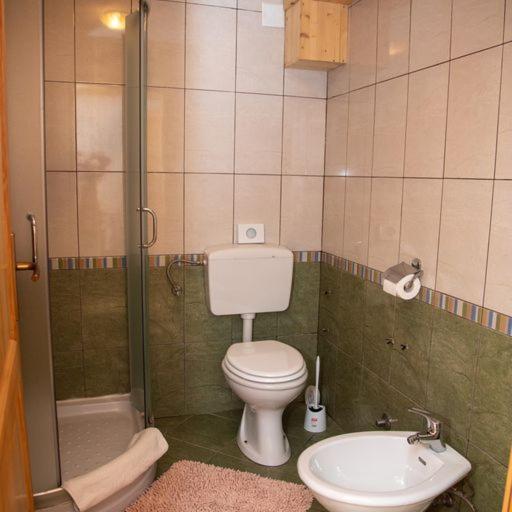 Double or Twin Room with Bathroom photo 2