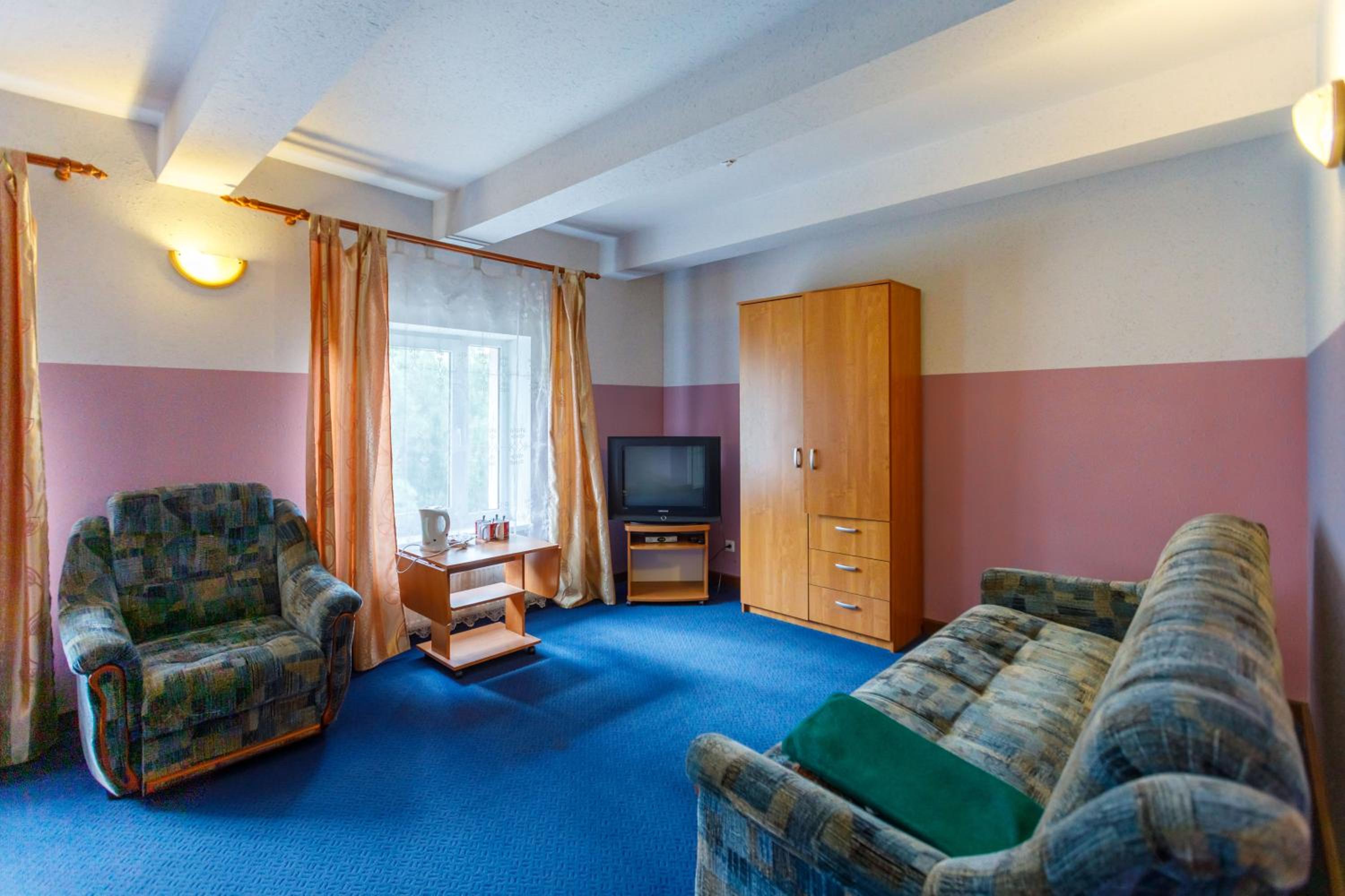 Quadruple Room - Photo 6