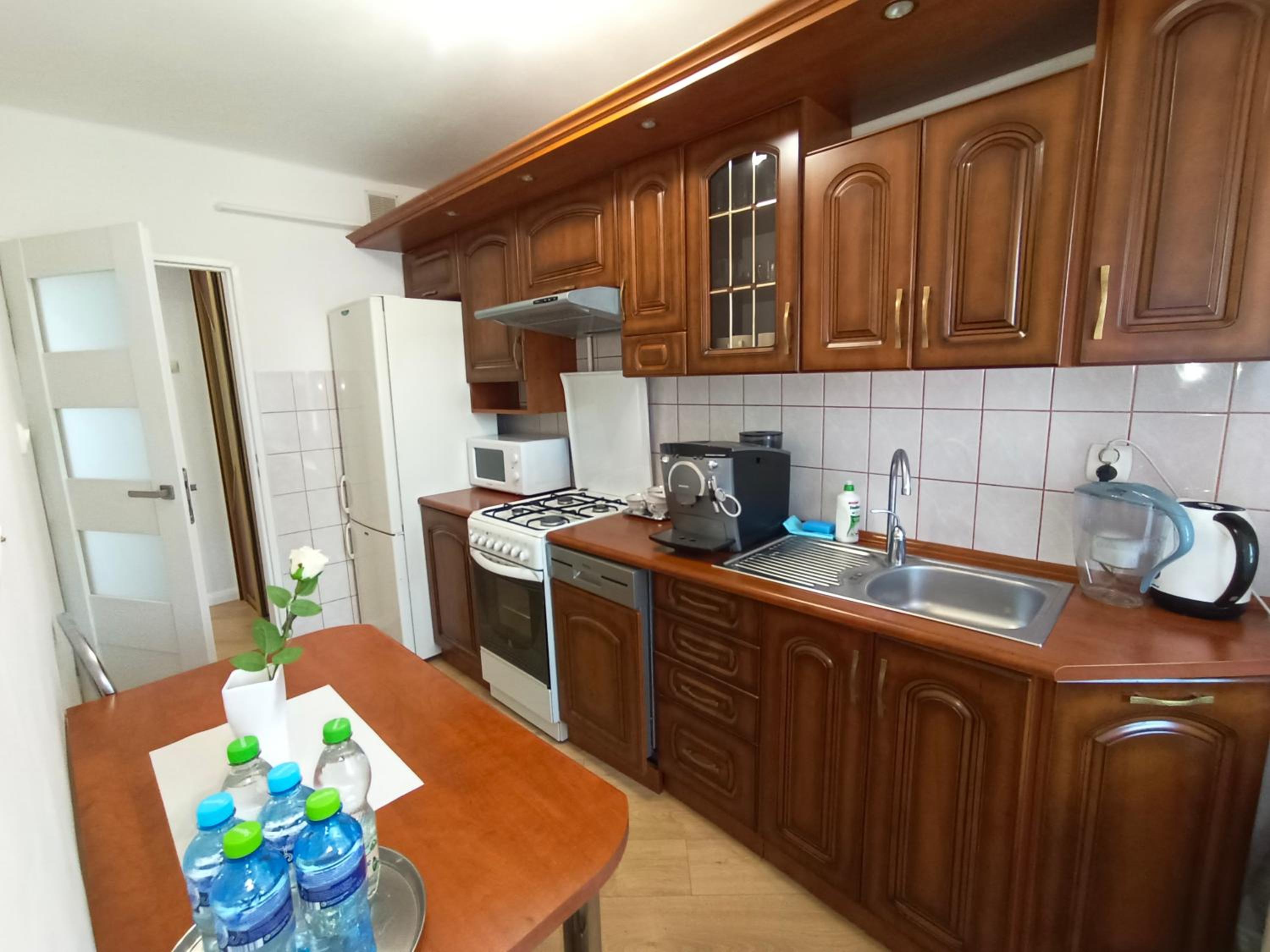 Apartment with Balcony - Photo 19