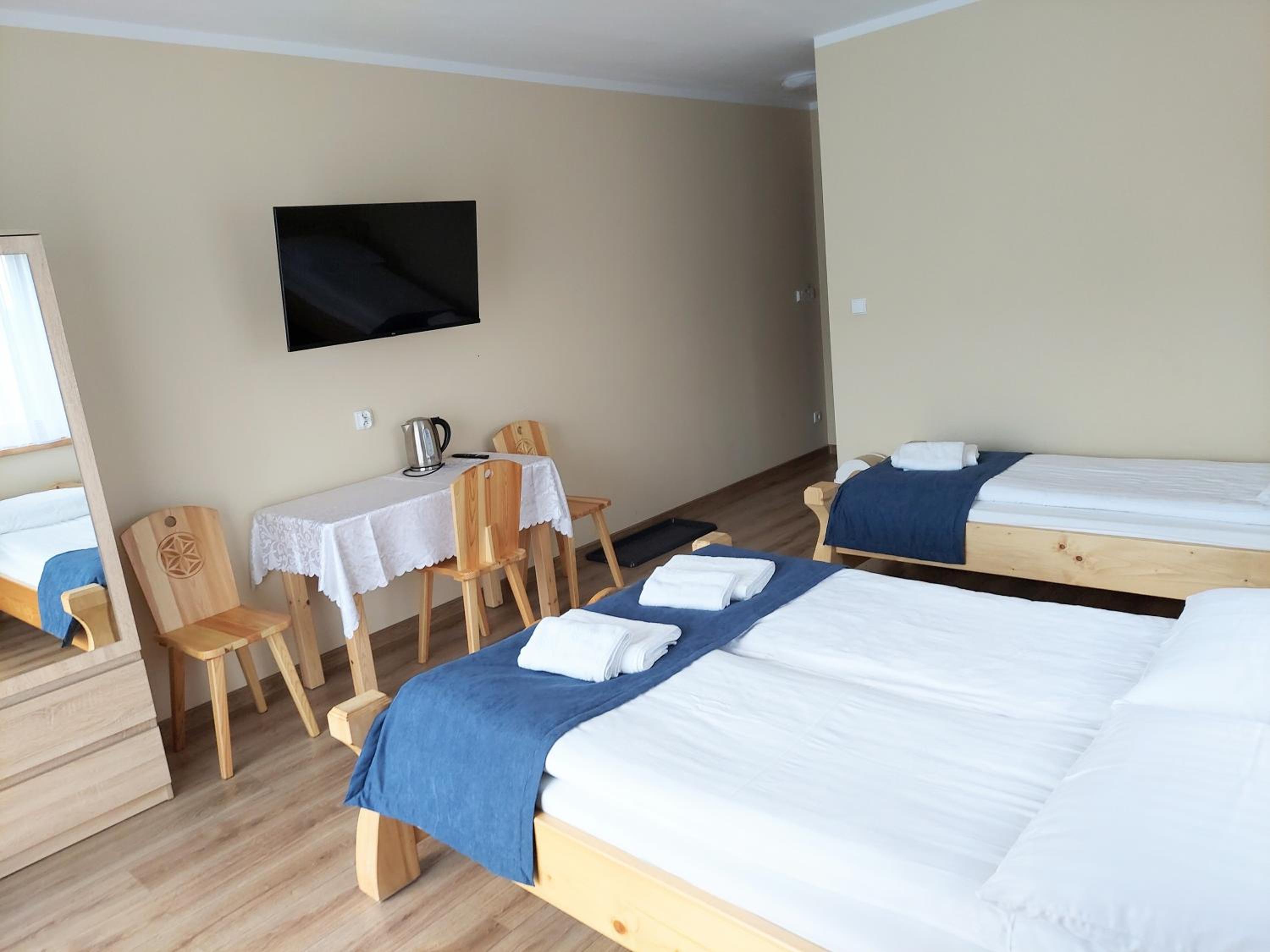 Triple Room with Private Bathroom - Photo 1
