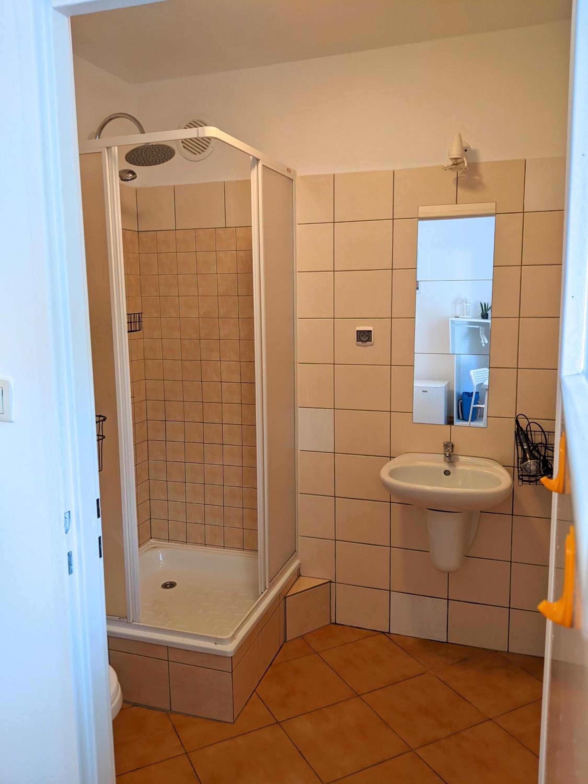 Double Room with Private Bathroom photo 1