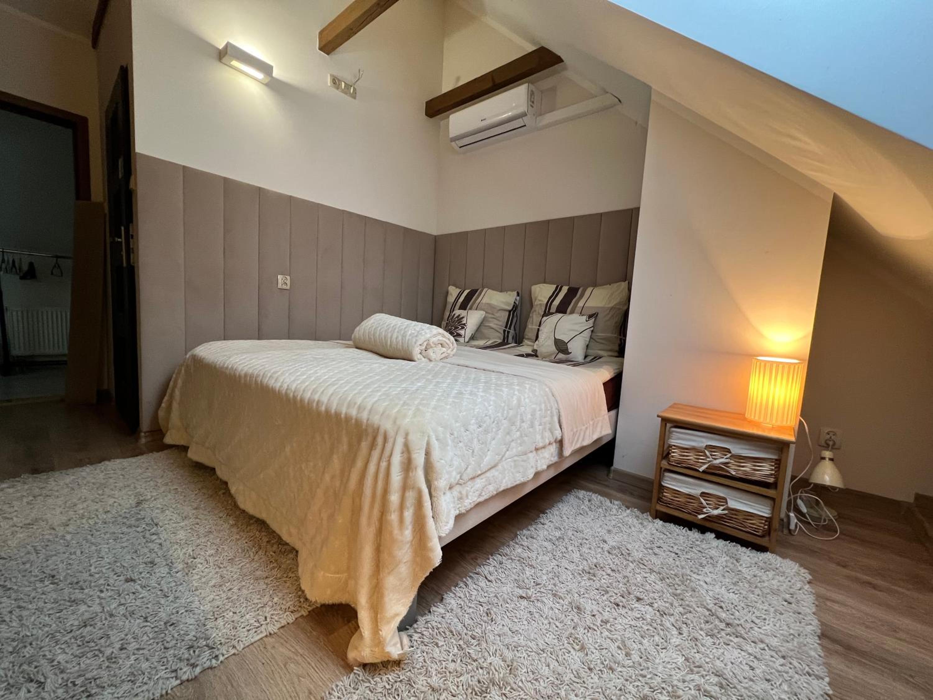 Apartment - Photo 39