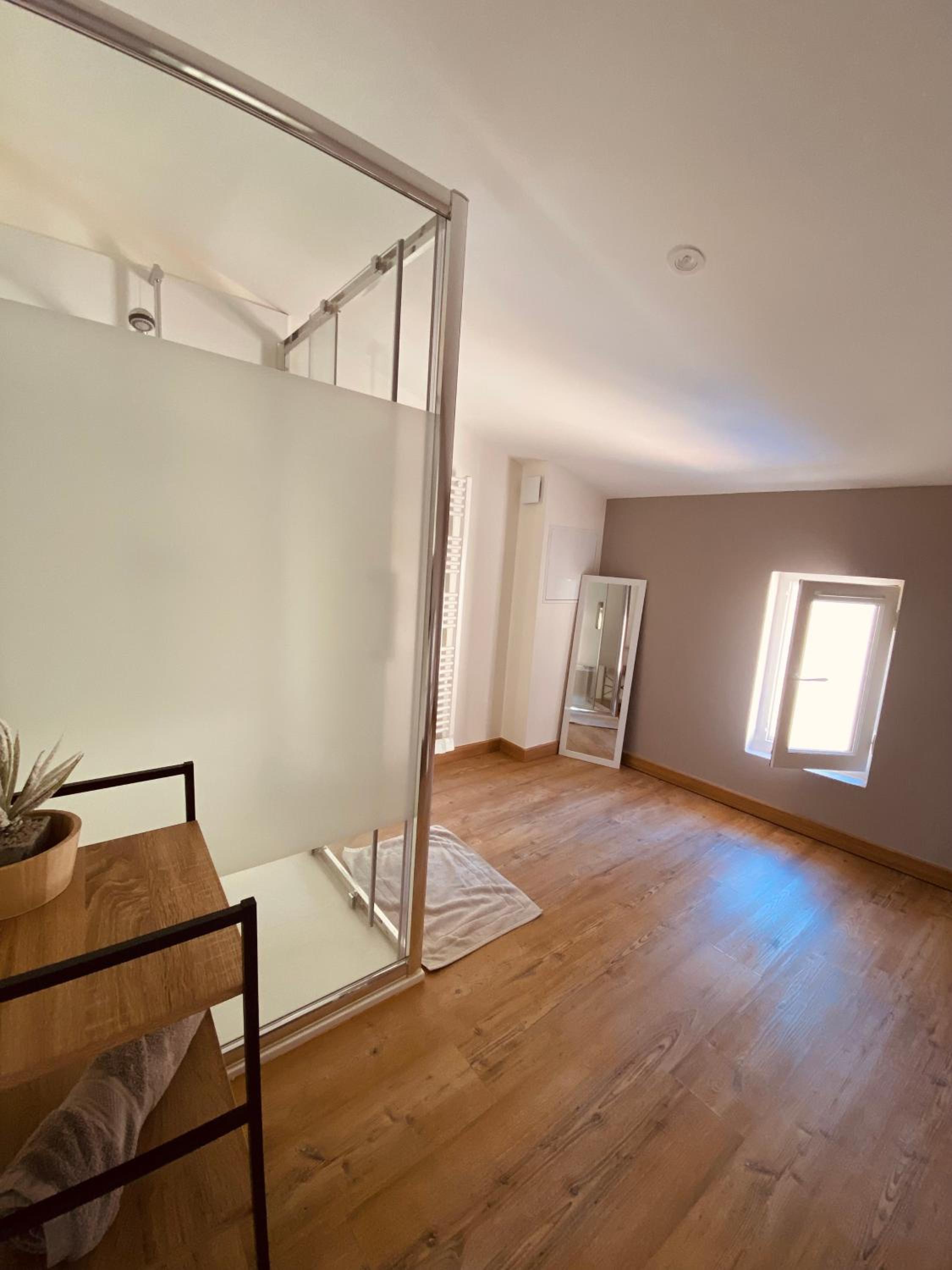 Superior Apartment - Photo 7