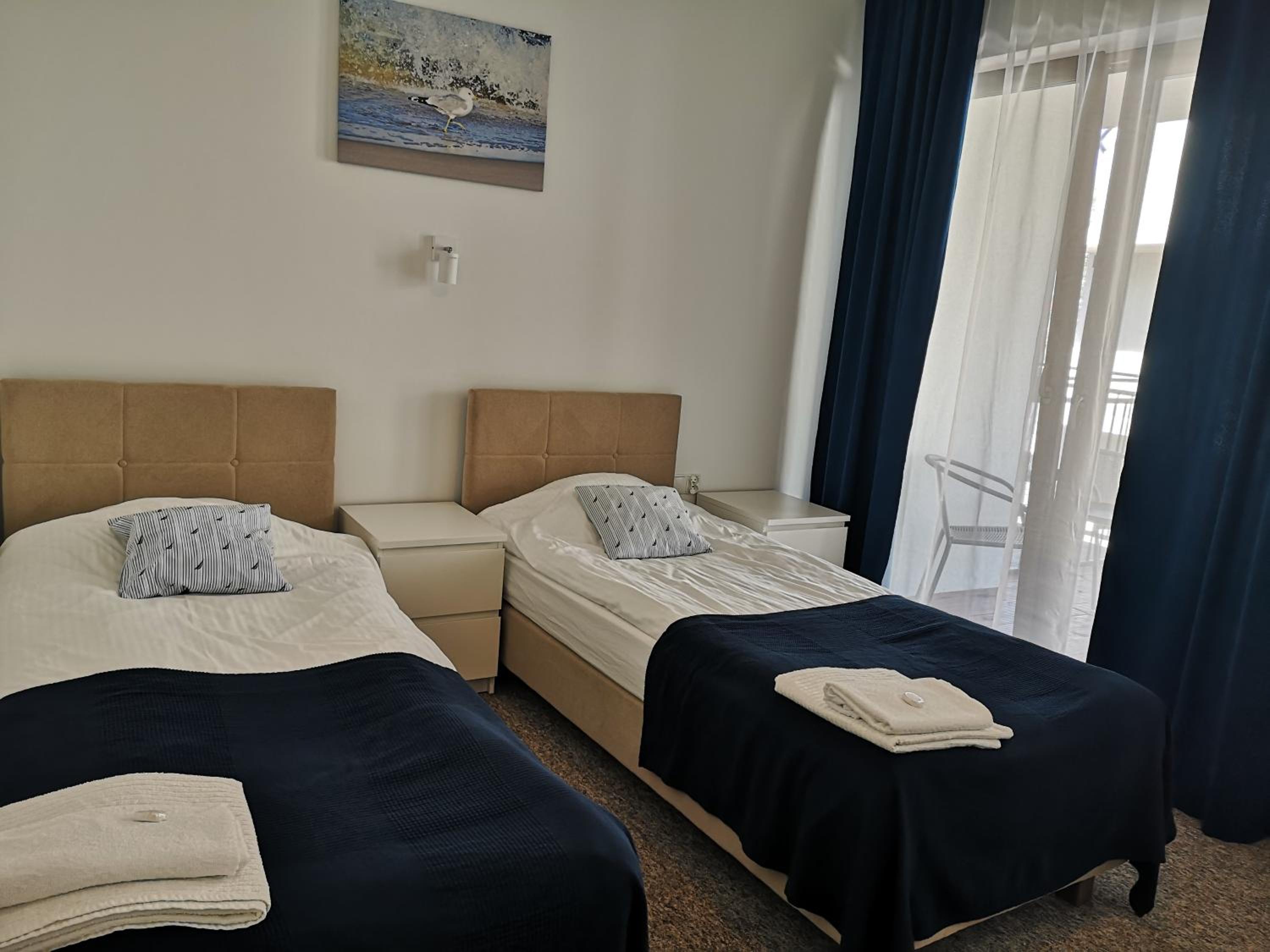 Deluxe Double Room with Balcony photo 2
