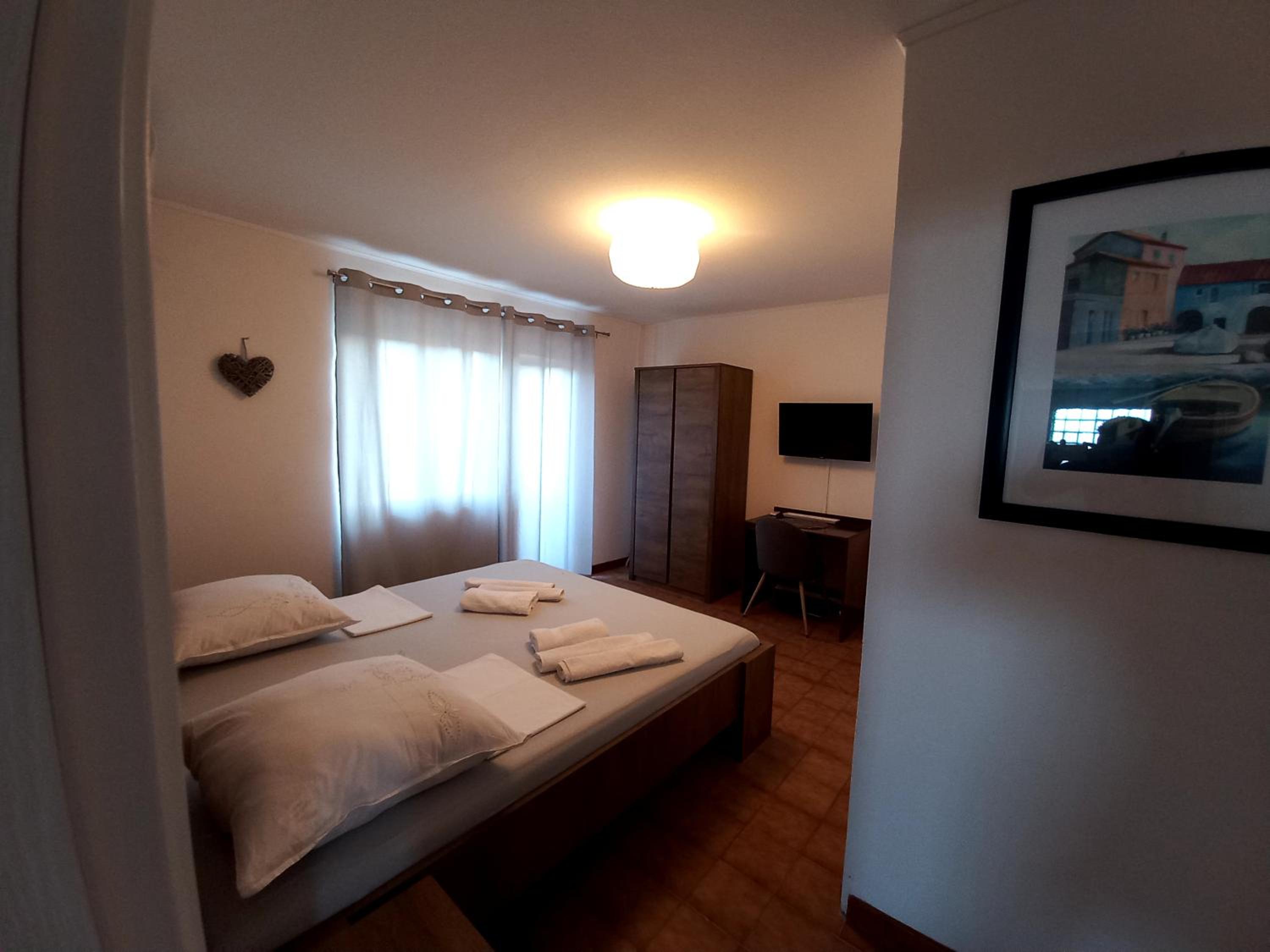 Double Room with Private Bathroom photo 3