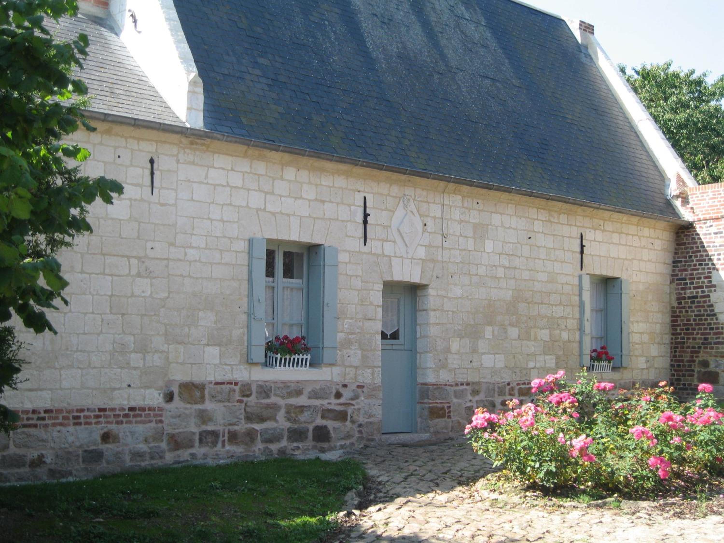 Three-Bedroom House photo 1