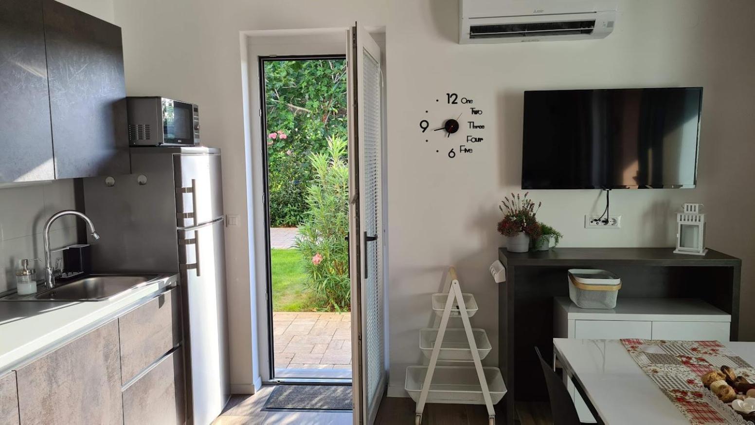 Apartment - Ground Floor photo 3