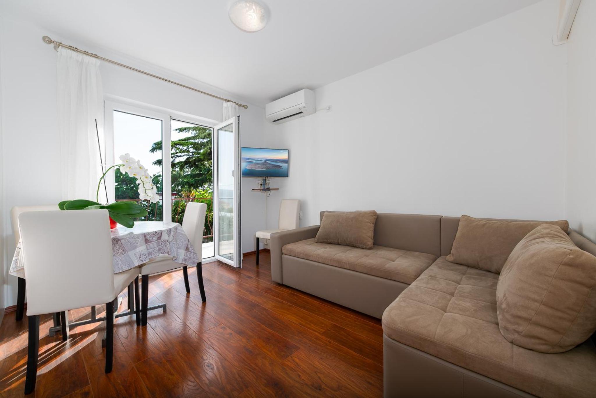 One- Bedroom Apartment with Balcony and Terrace photo 2