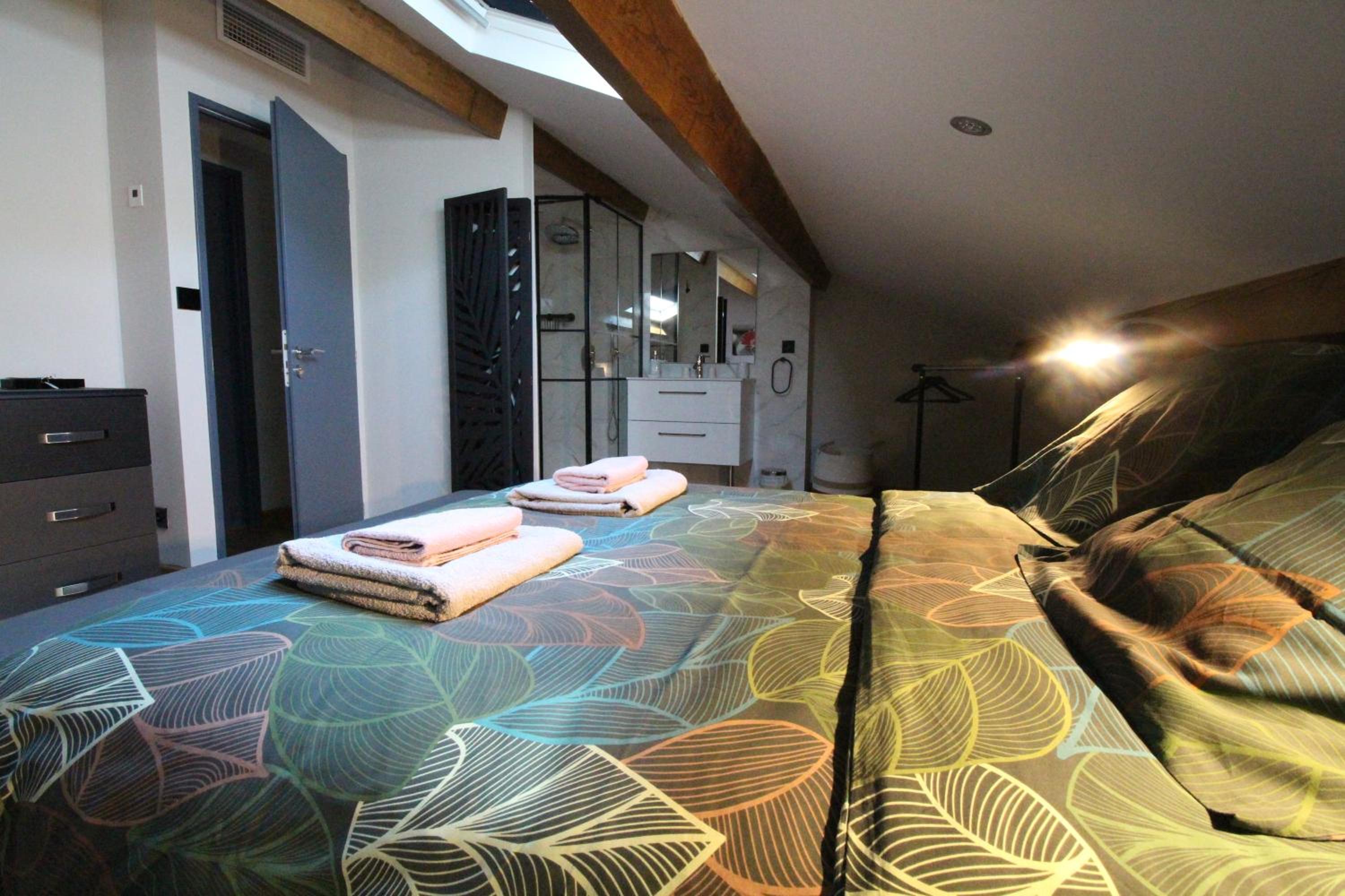 Double Room with Private Bathroom photo 3