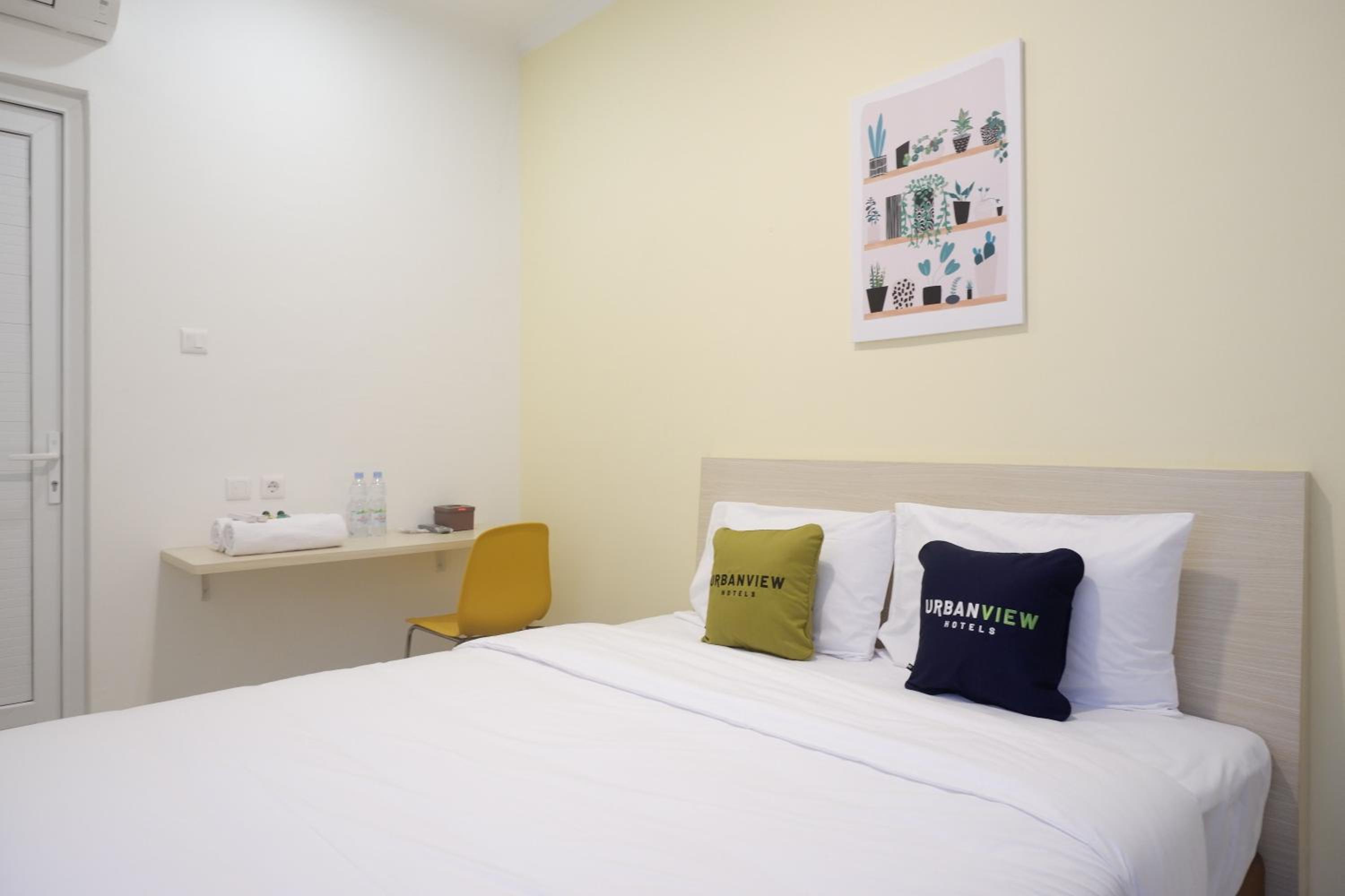 Deluxe Room - Photo 4