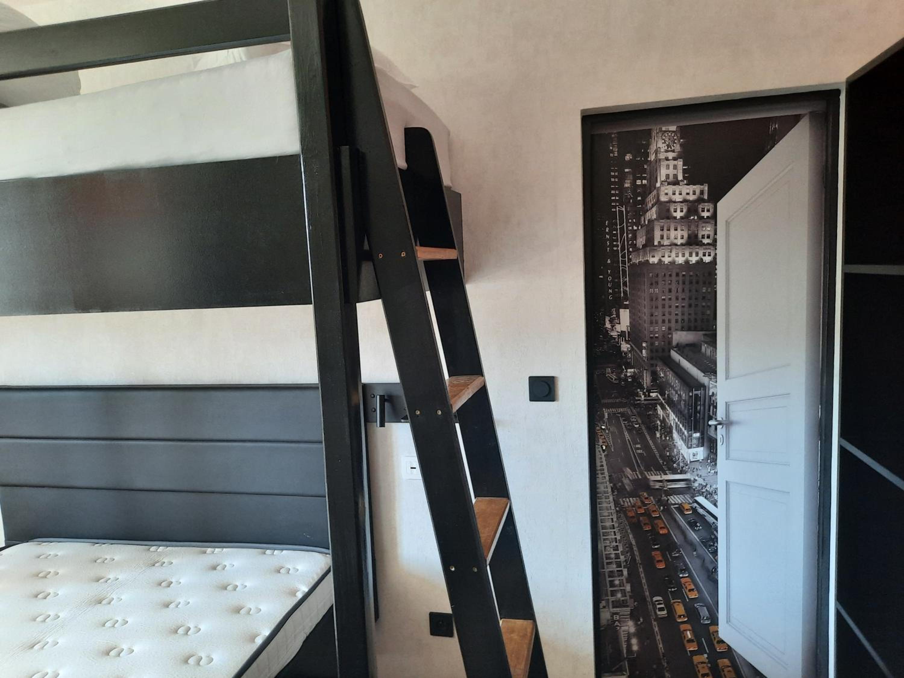 Family Suite - Photo 2