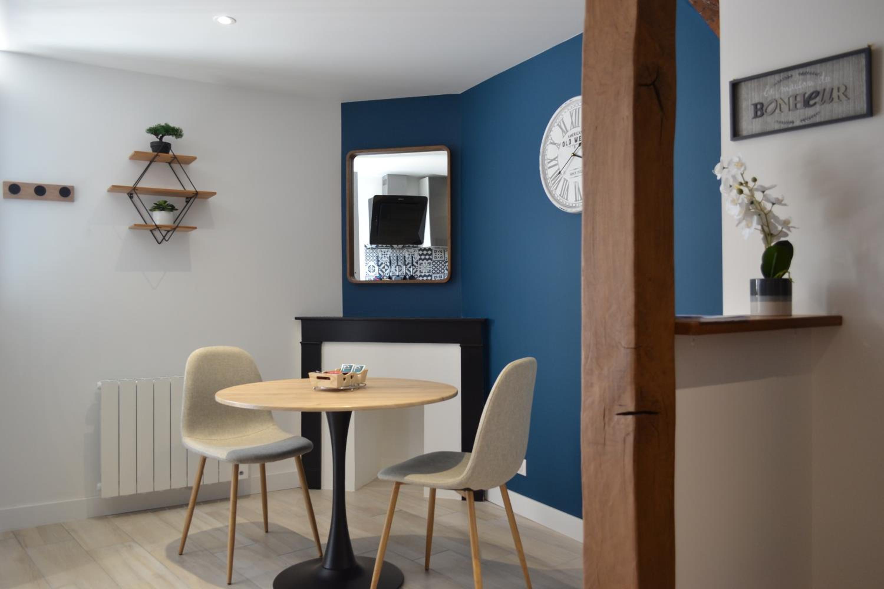 Apartment - Ground Floor photo 3