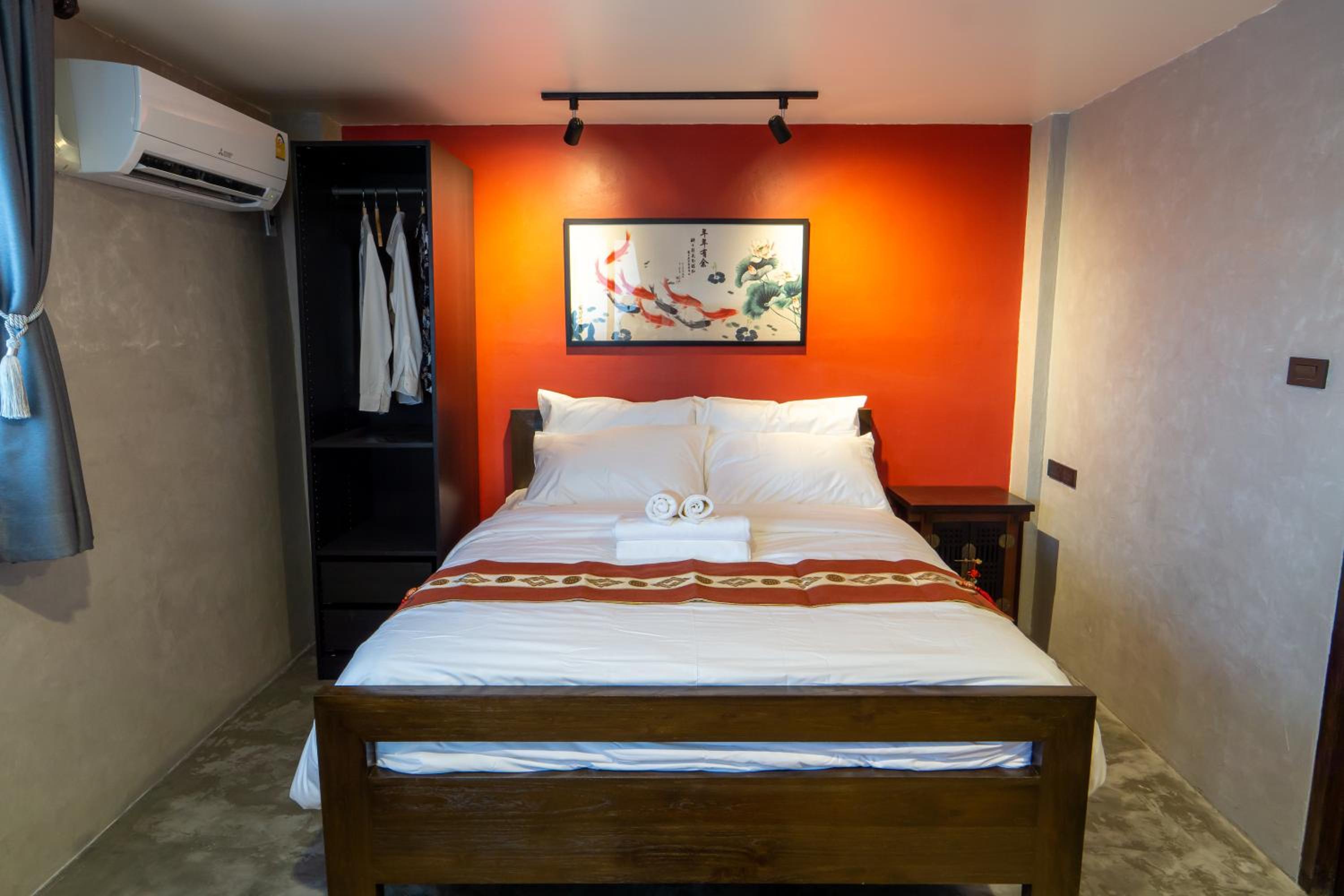 Deluxe Queen Room photo 2