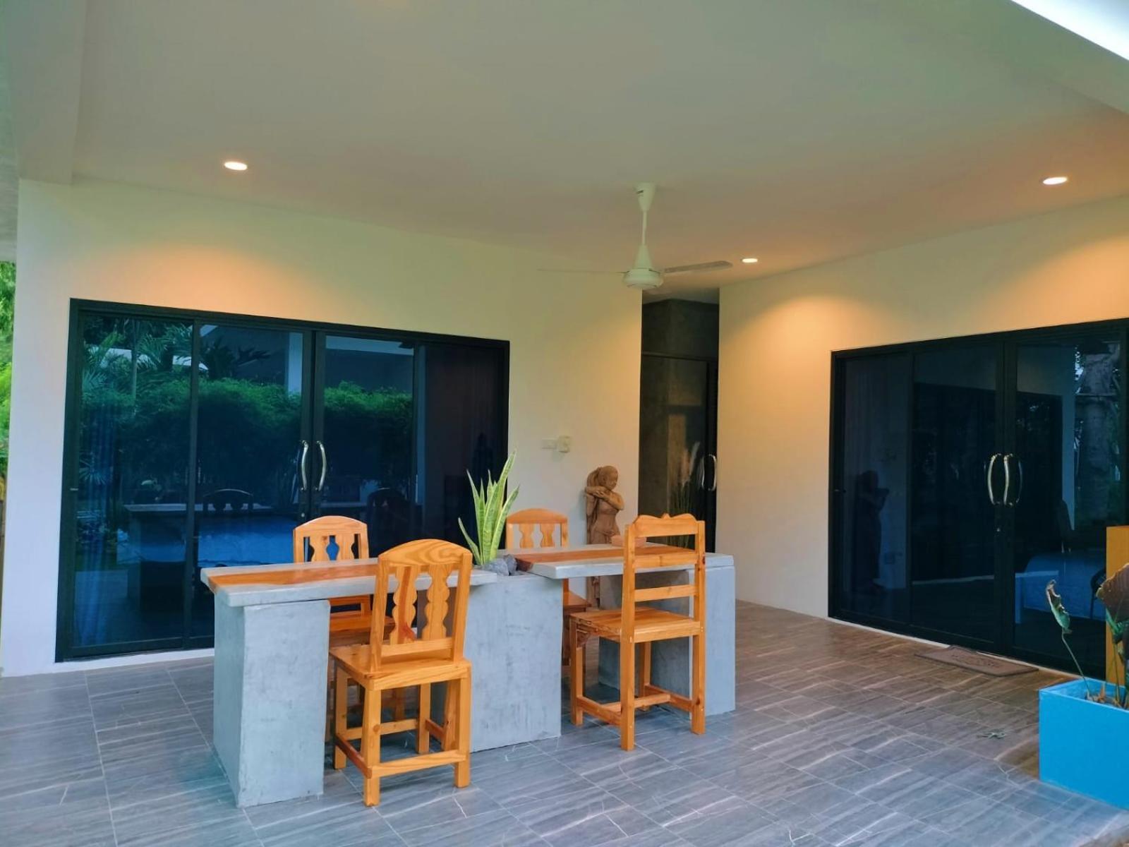 Family Bungalow - Photo 1