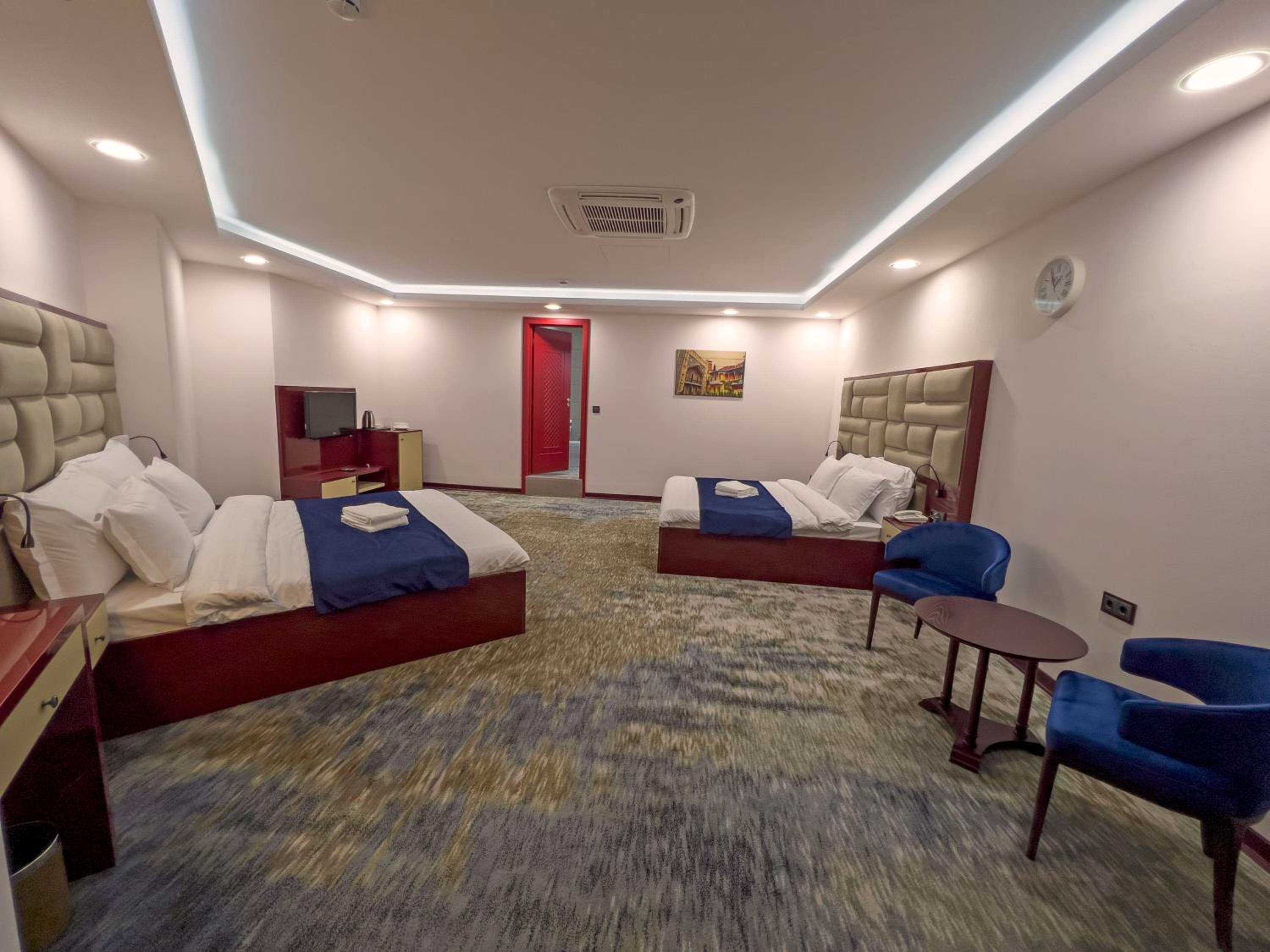 Economy Quadruple Room