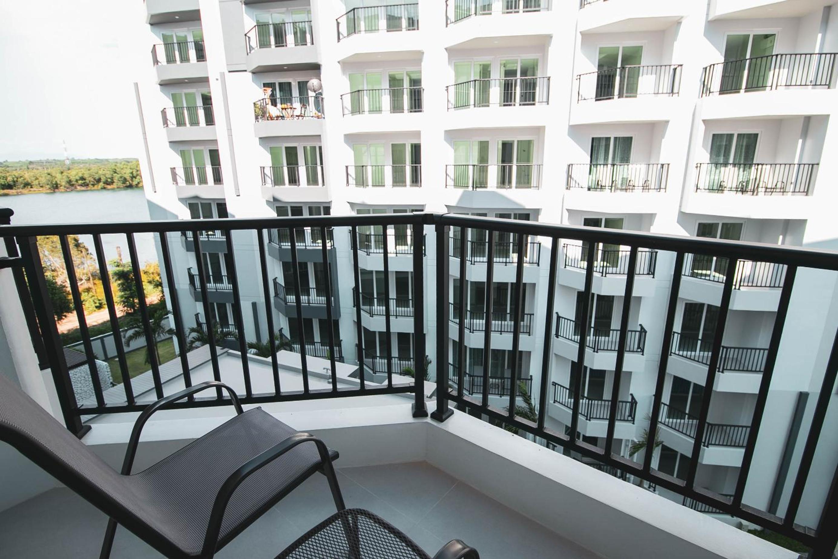 Studio with Terrace
