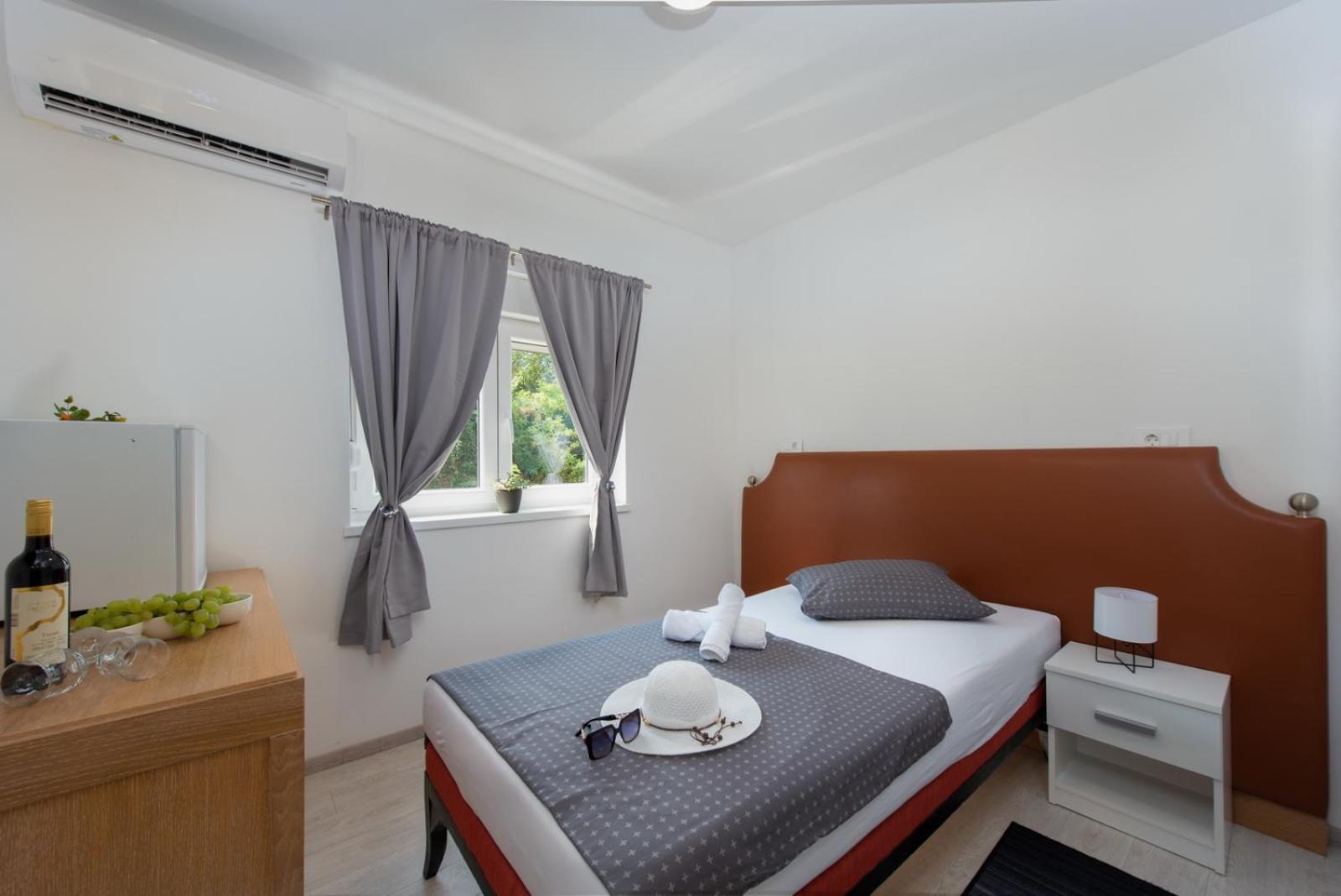 Double or Twin Room photo 2
