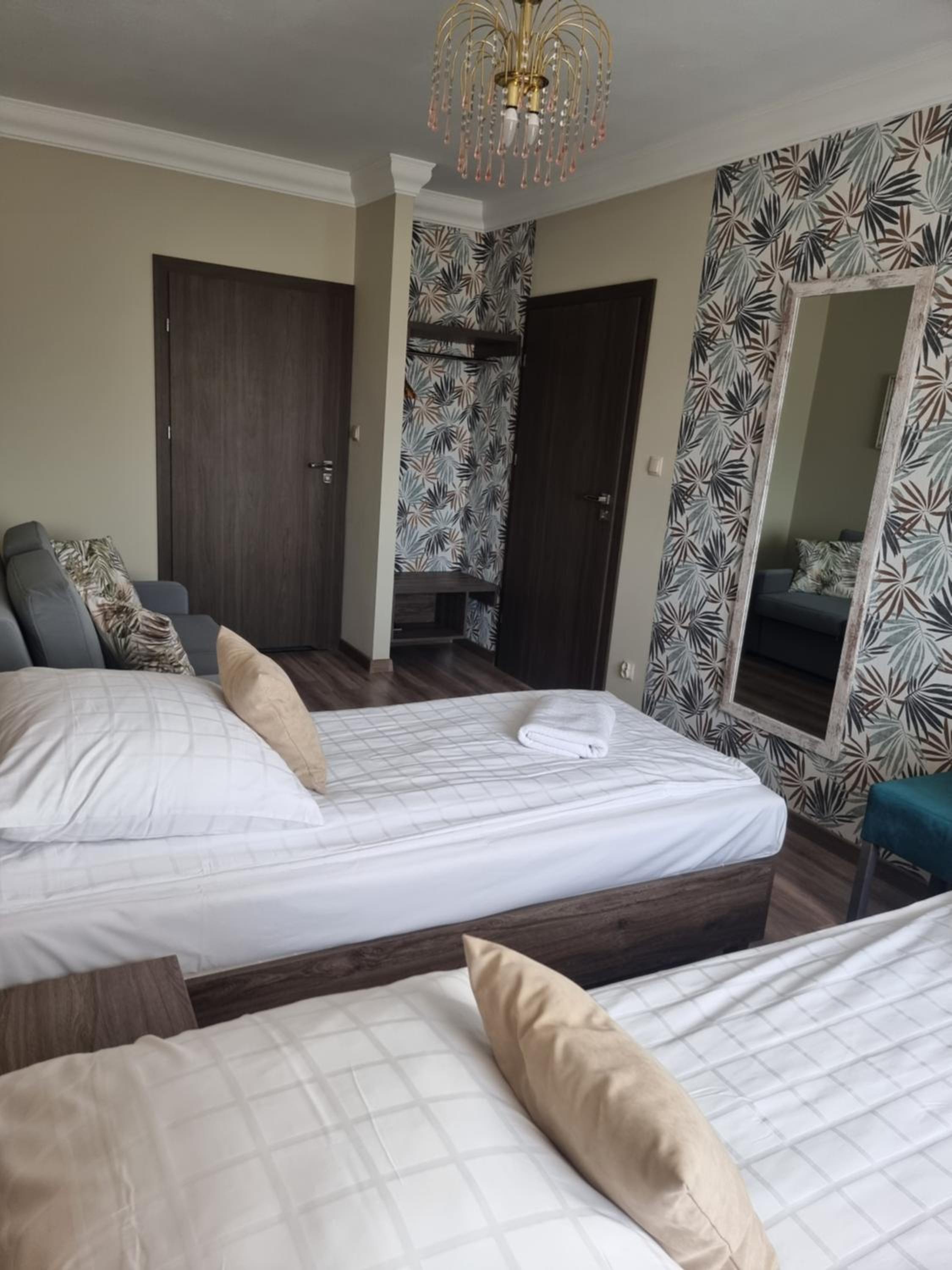 Large Double Room