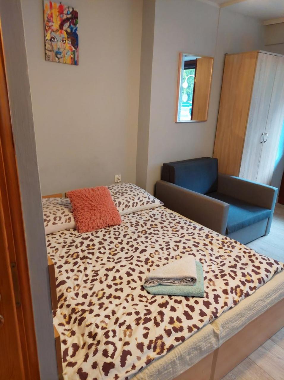 Classic Quadruple Room - Photo 2