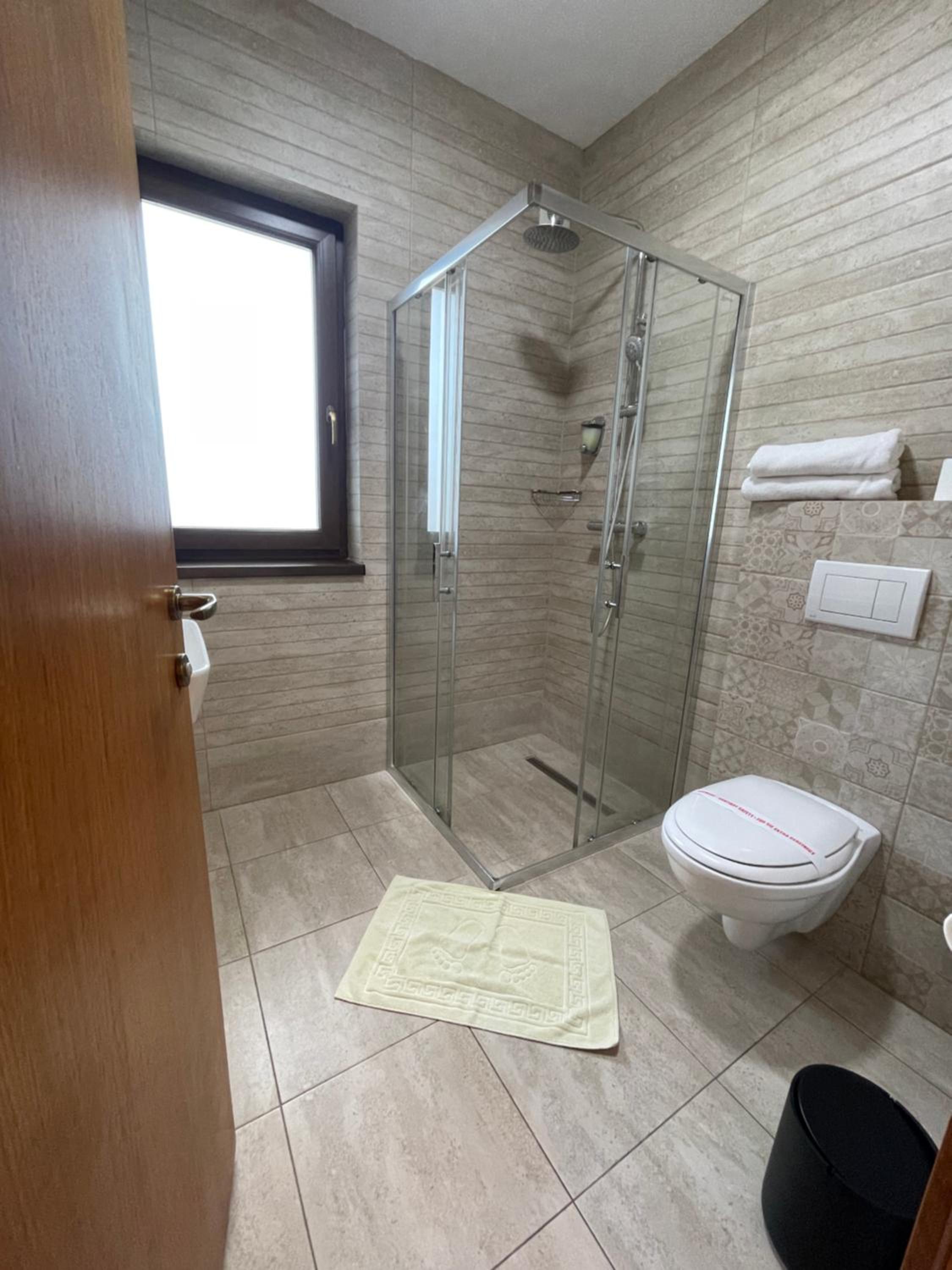 Deluxe Double Room with Balcony photo 2