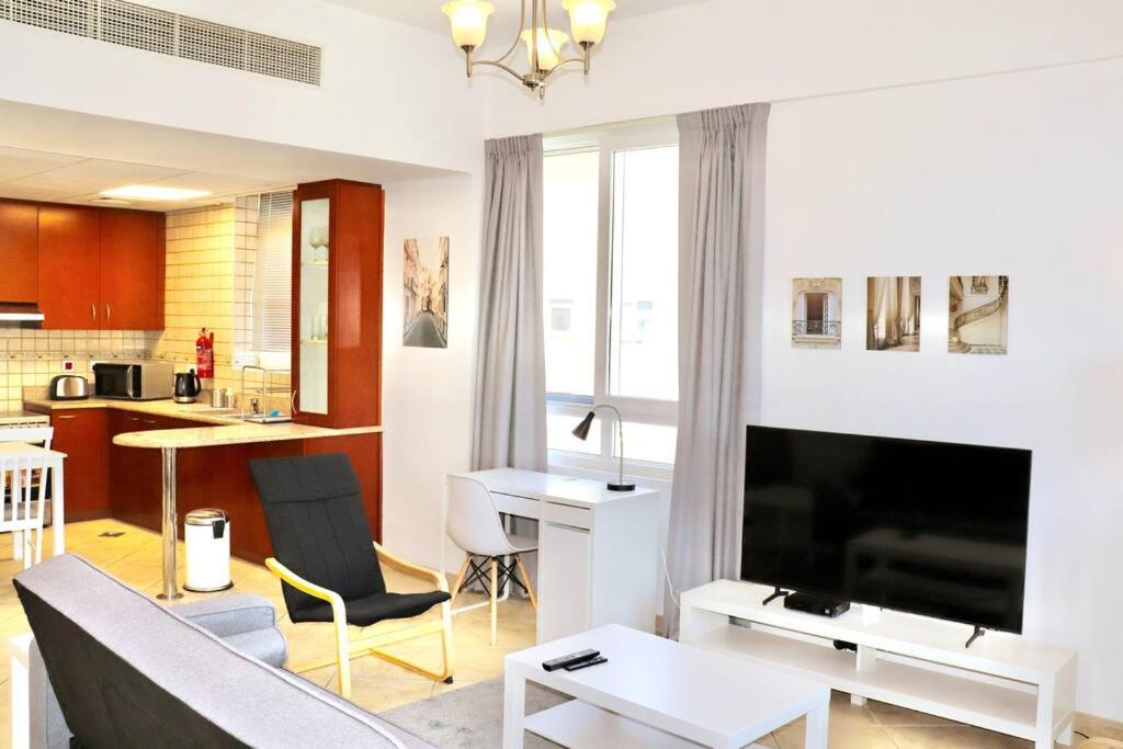 Studio Apartment photo 3