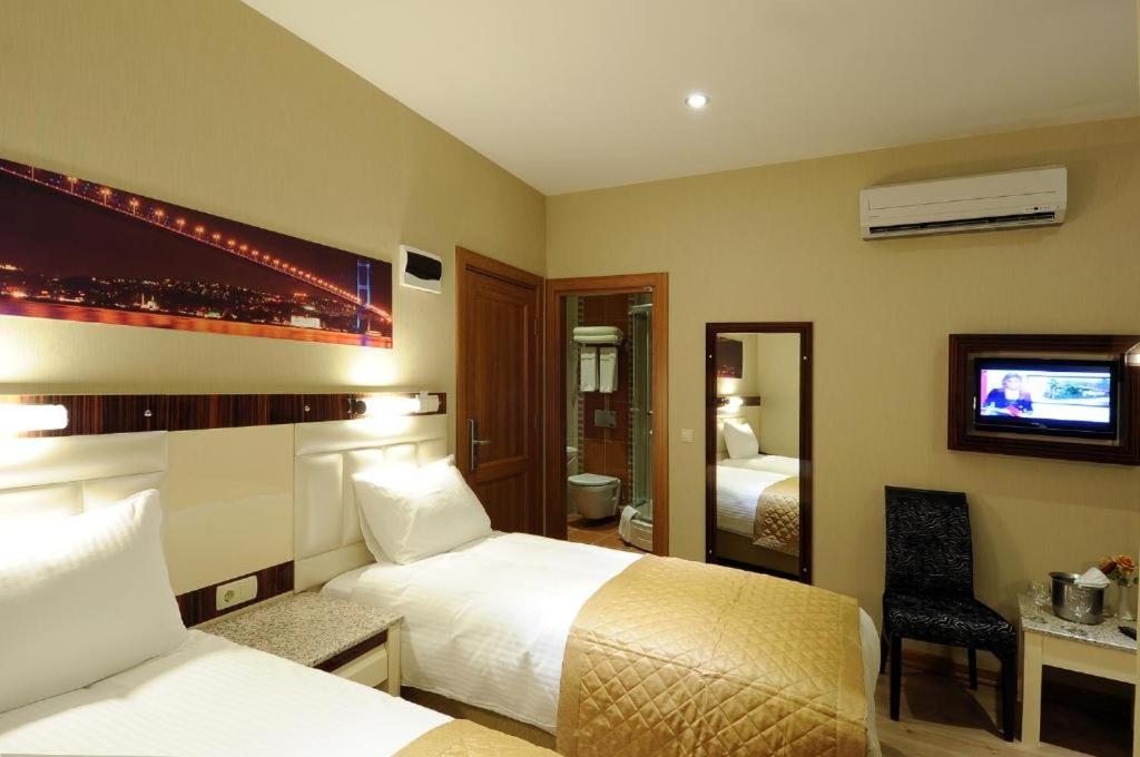 Double or Twin Room photo 2