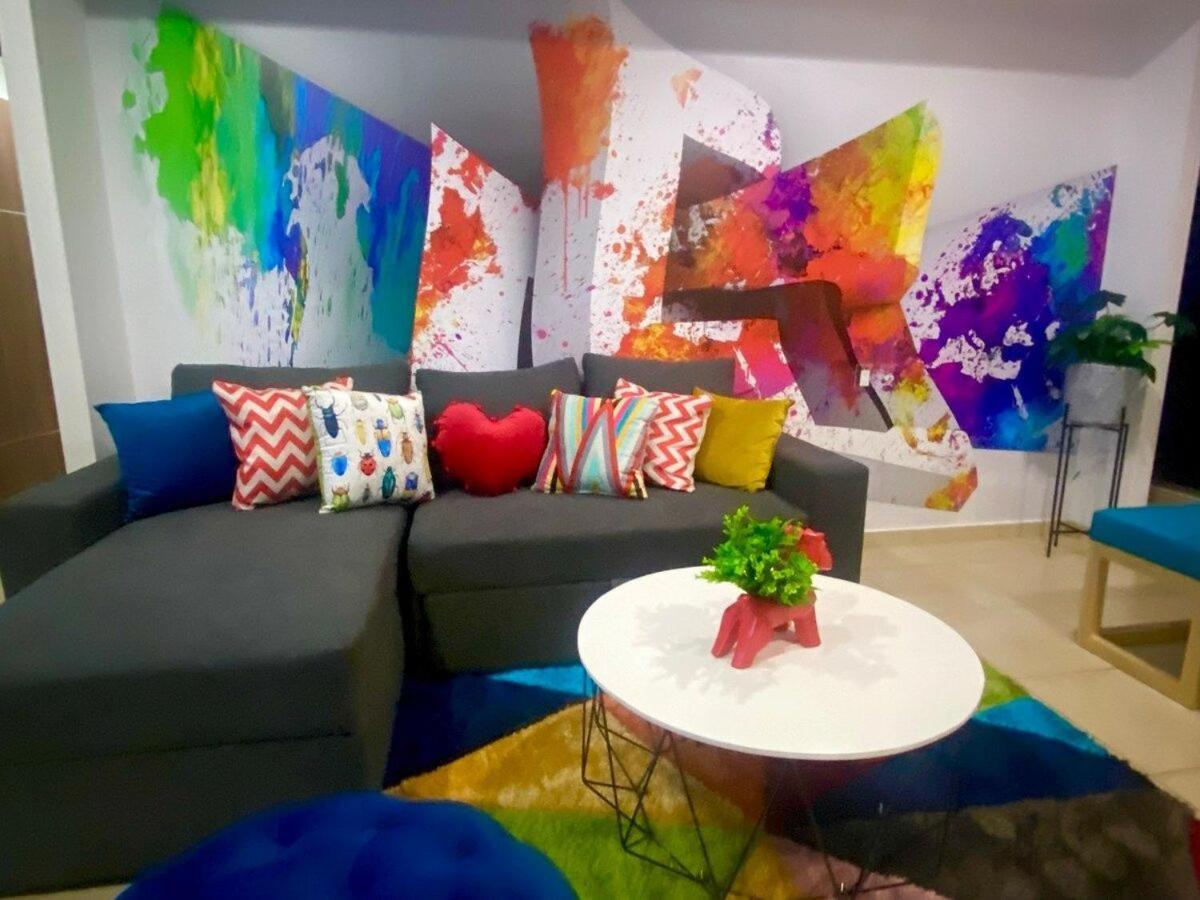 One-Bedroom Apartment - Photo 6