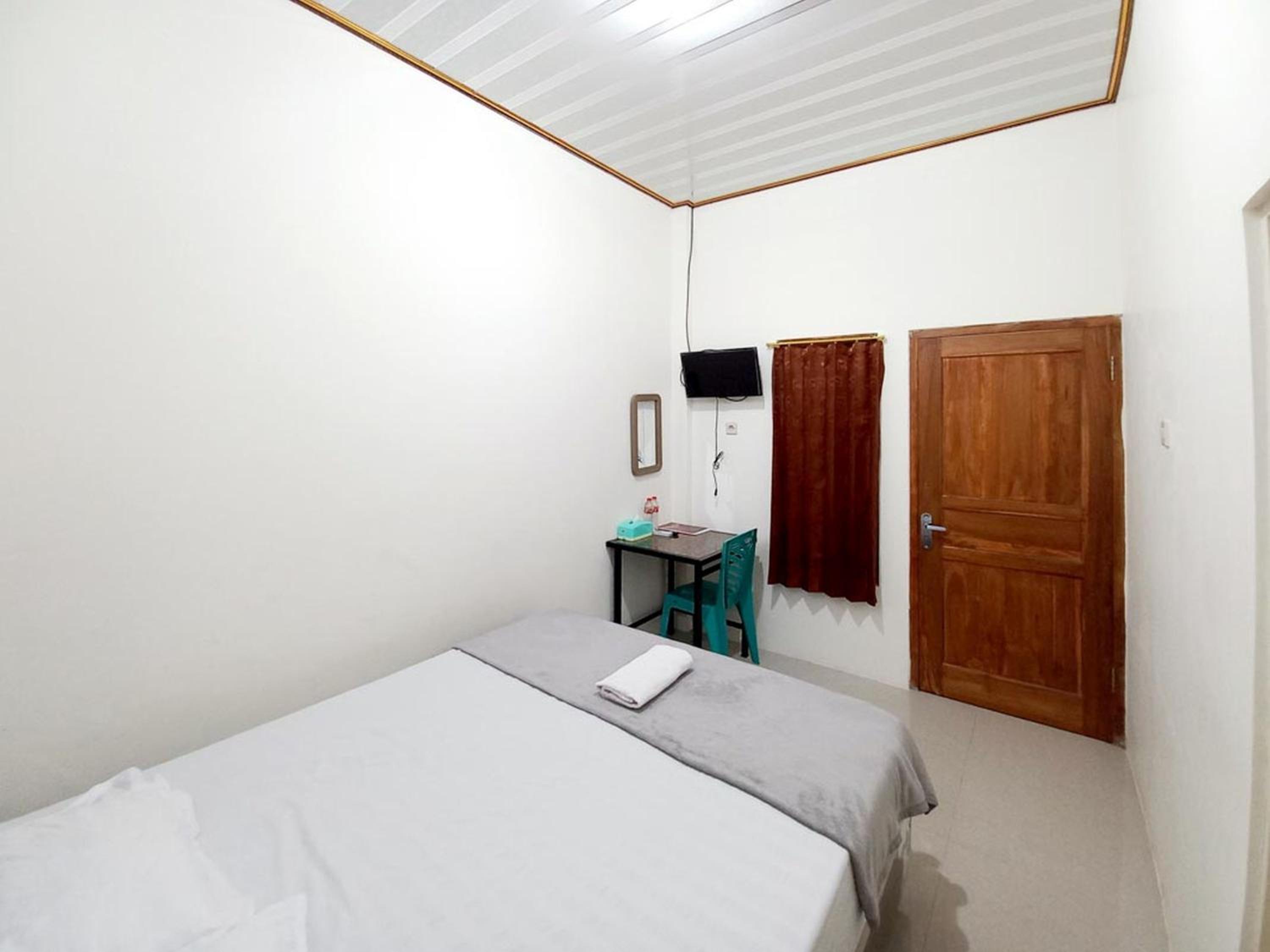 Standard Double Room - Photo 4